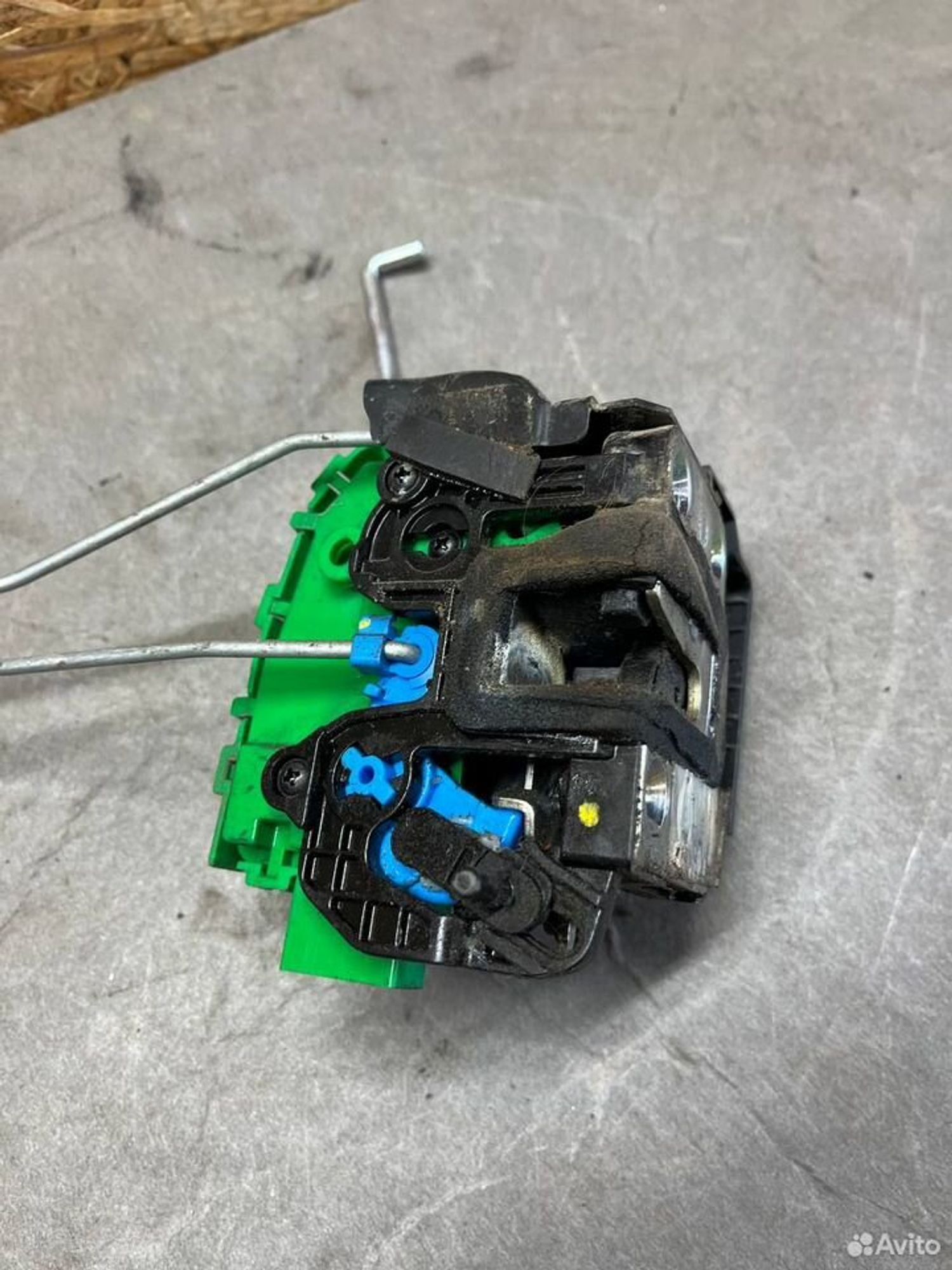 Замок задней правой двери Solaris 1, 1500 рублей, Семиозерка