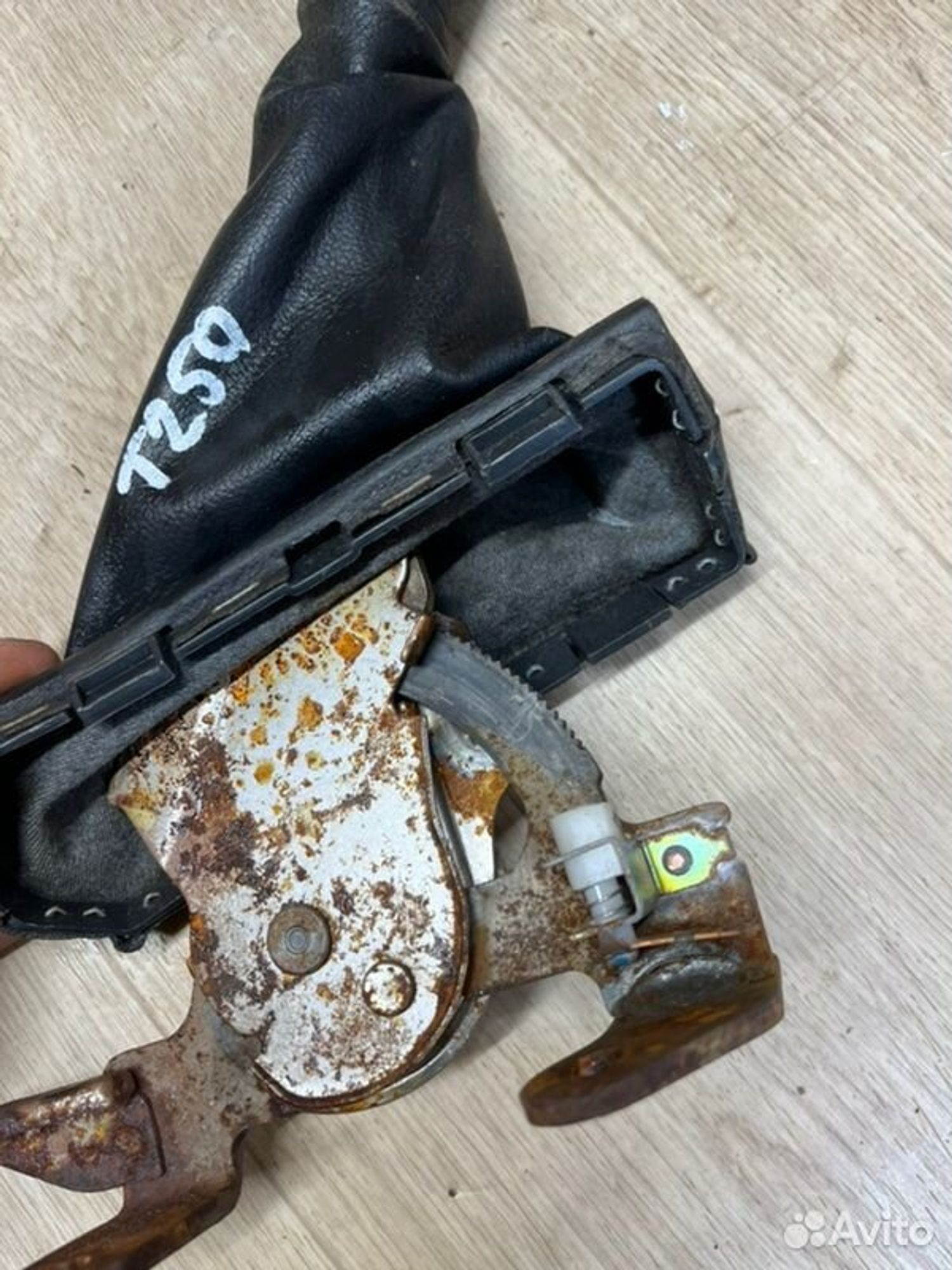 Механизм ручника Chevrolet Aveo T250 F14D3 2006, 1200 рублей, Семиозерка