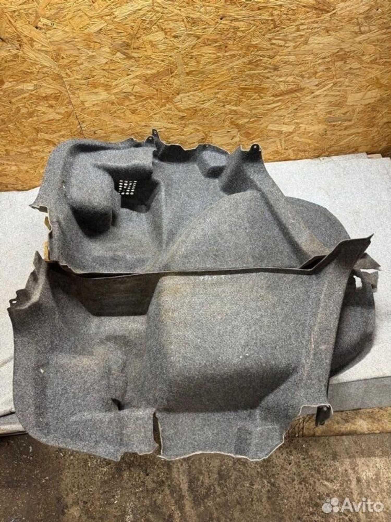 Обшивка багажника Volkswagen Polo CFN 2012, 2500 рублей, Семиозерка