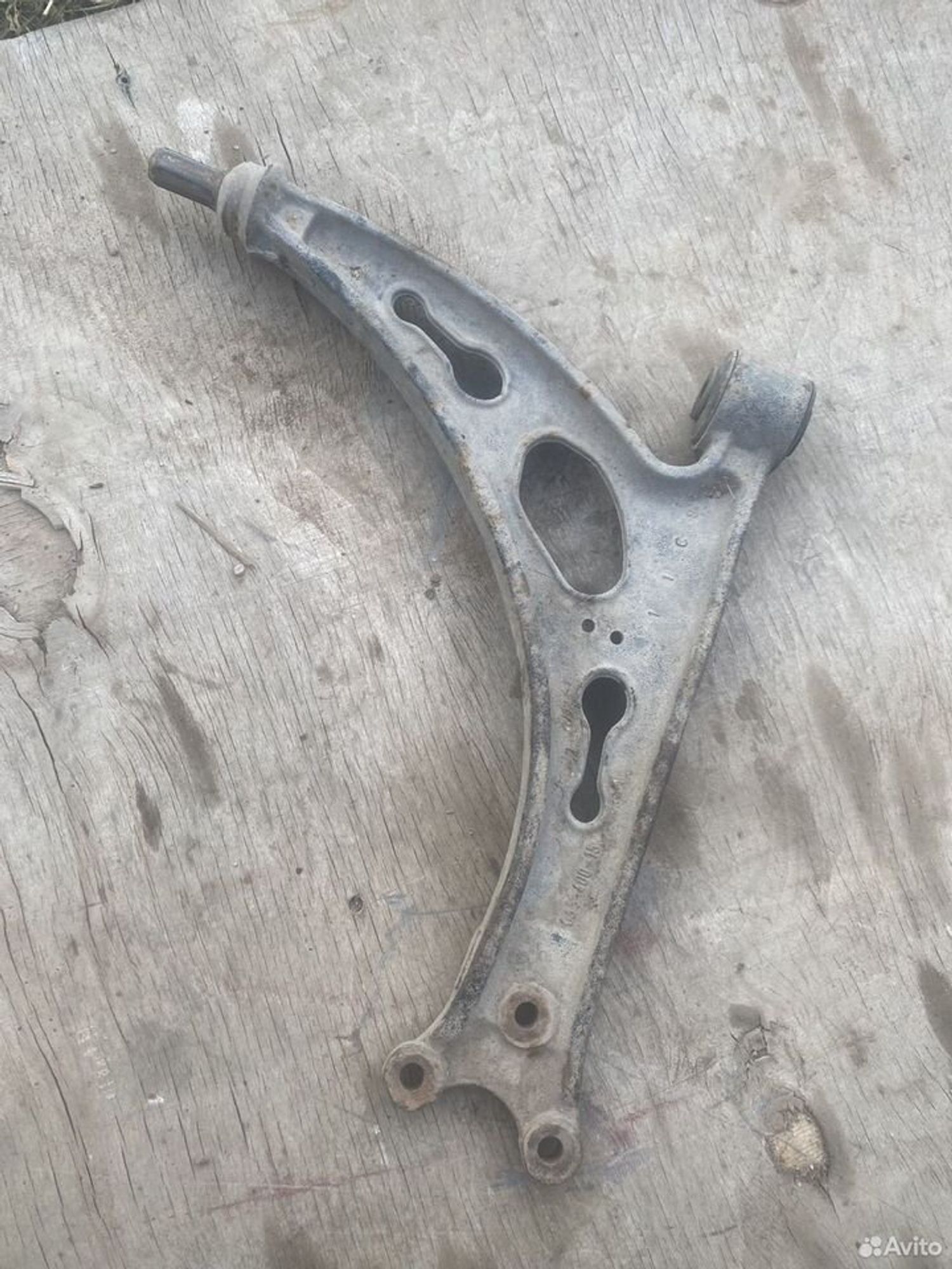 Рычаг передний правый октавия а5, 1600 рублей, Семиозерка