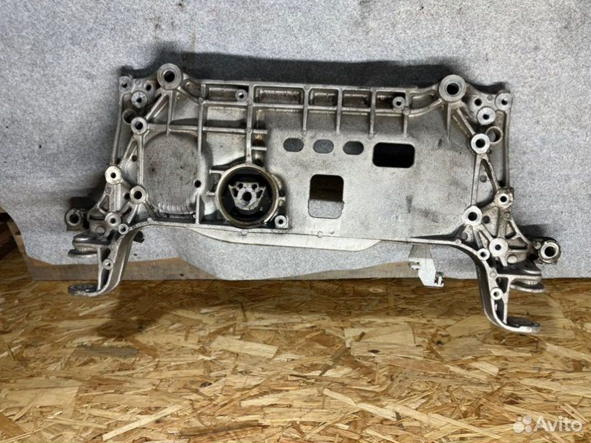 Подрамник передний Volkswagen Tiguan SUV NF CAW, 4500 рублей, Семиозерка