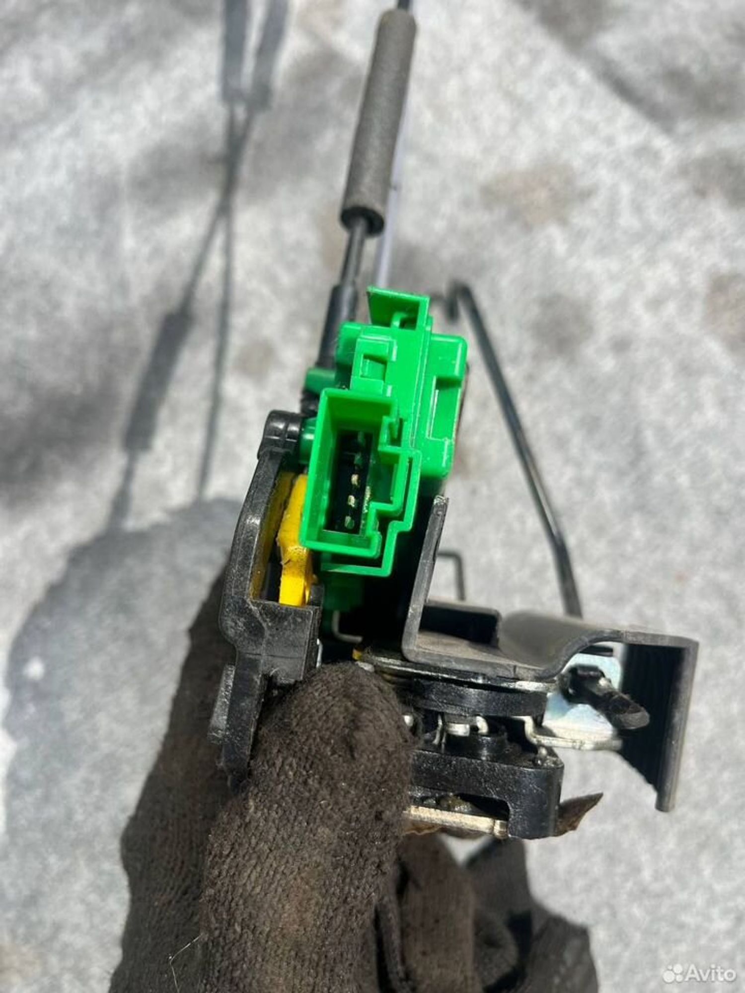 Замок передней левой двери Hyundai Solaris 1, 2000 рублей, Семиозерка