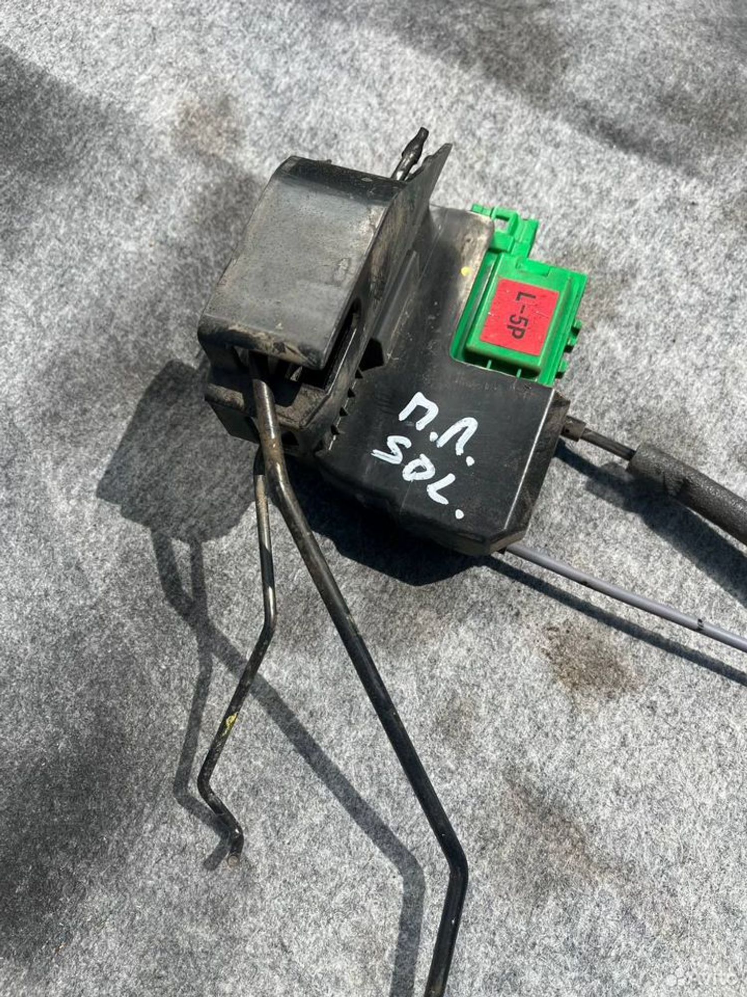 Замок передней левой двери Hyundai Solaris 1, 2000 рублей, Семиозерка