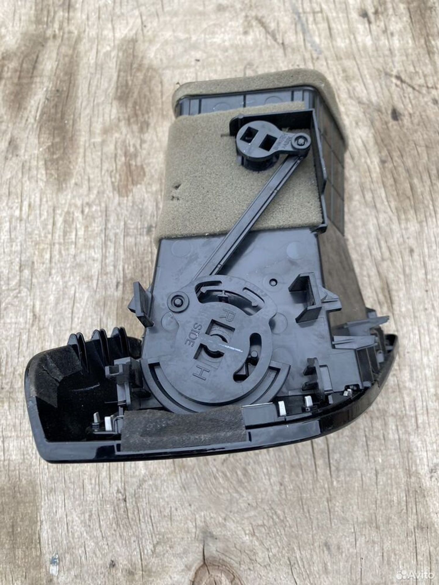 Дефлектор воздуховода правый mazda 3 bm, 2000 рублей, Семиозерка