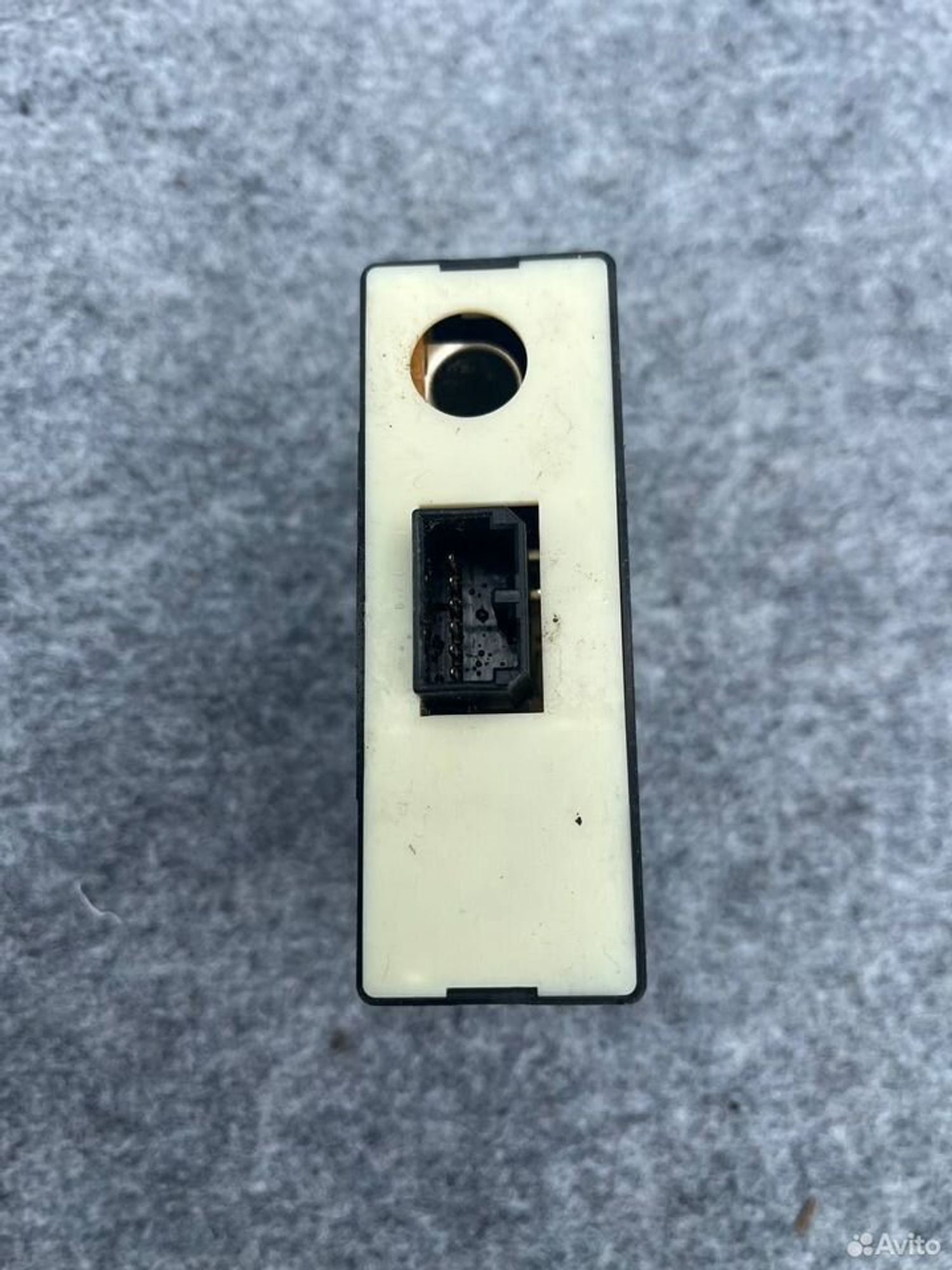 Блок электронный Mazda Millenia (TA), 1000 рублей, Семиозерка