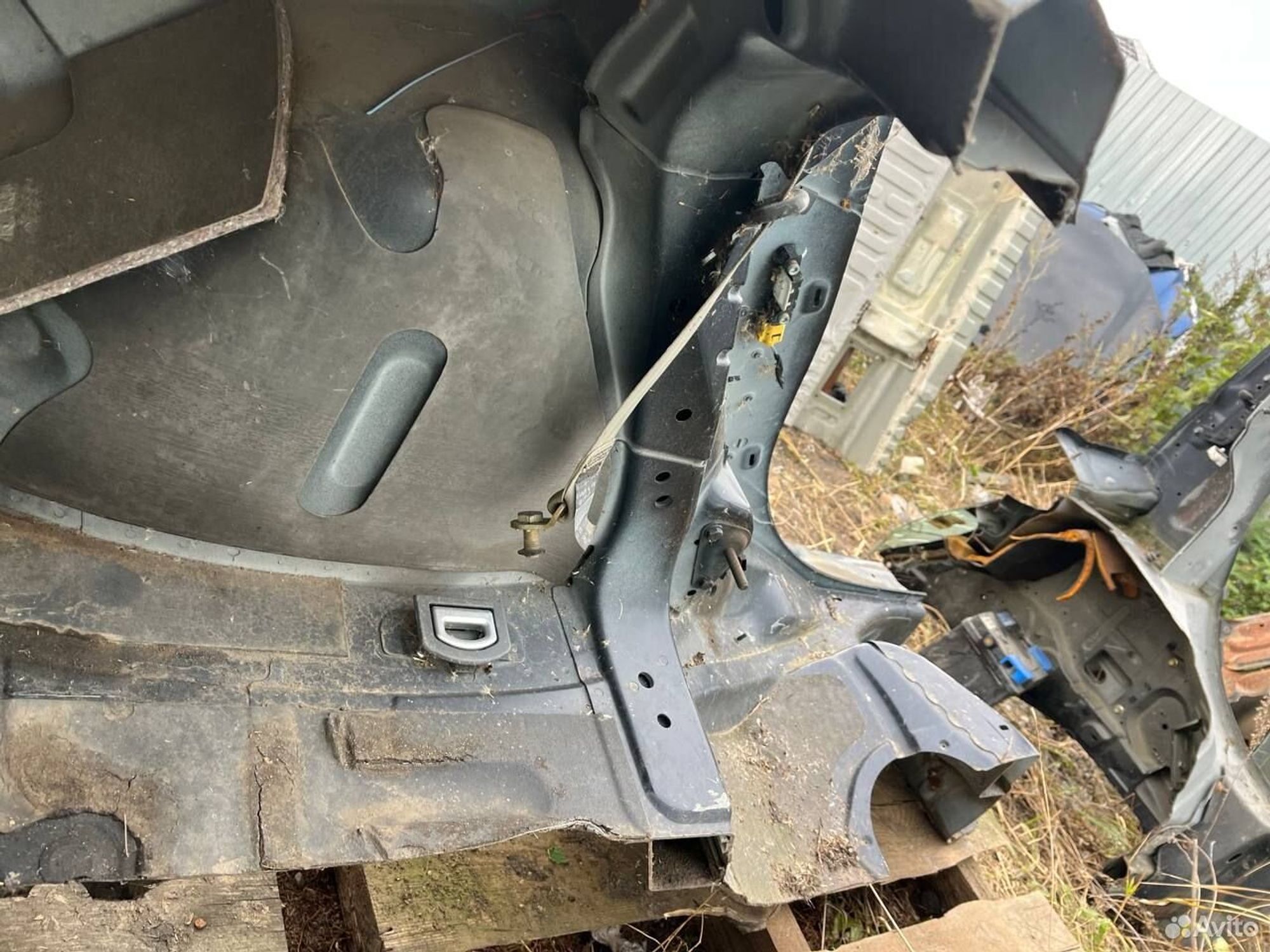 Четверть Ауди S4 B6 2004, 24000 рублей, Семиозерка