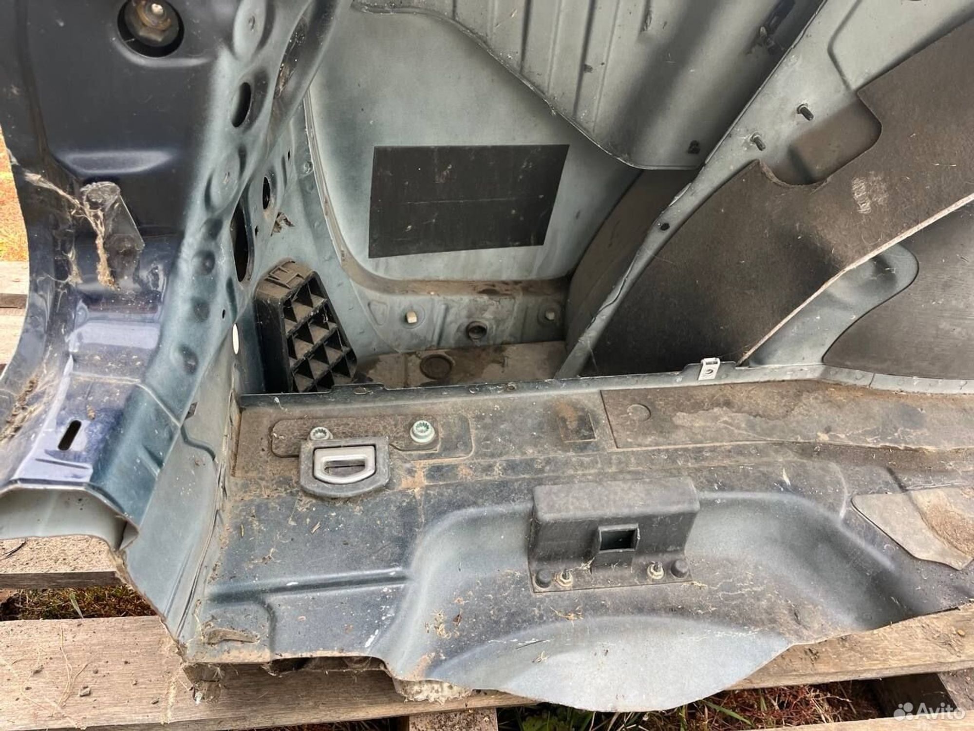 Четверть Ауди S4 B6 2004, 24000 рублей, Семиозерка