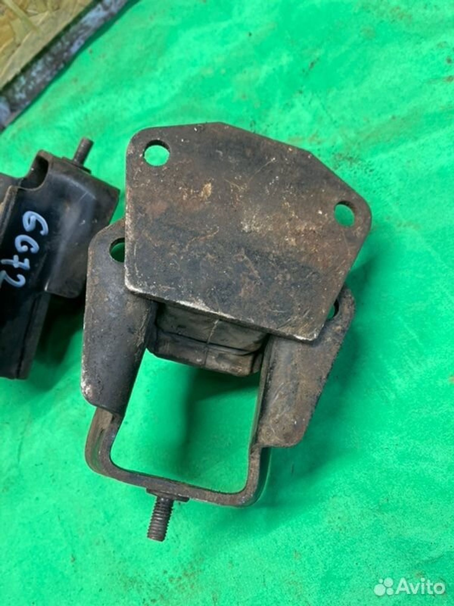 Подушка двигателя Mitsubishi Pajero 6G72 1993, 1000 рублей, Семиозерка