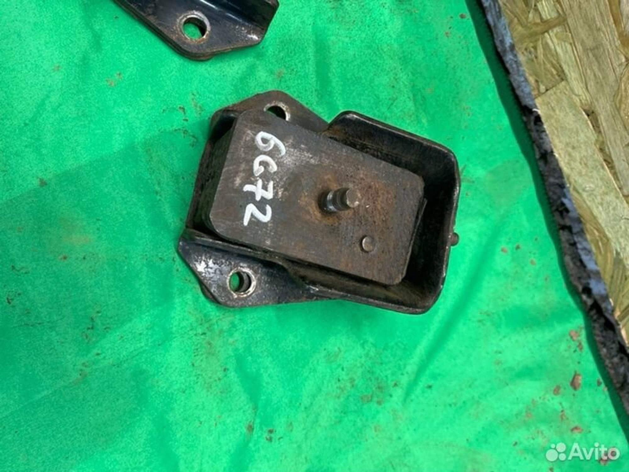 Подушка двигателя Mitsubishi Pajero 6G72 1993, 1000 рублей, Семиозерка