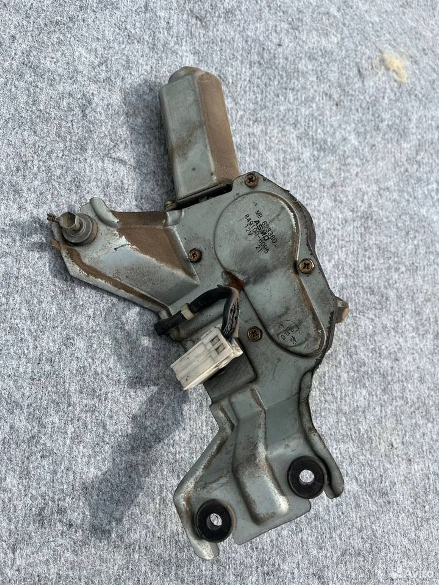 Задний моторчик дворников Mitsubishi Pajero 2, 2500 рублей, Семиозерка