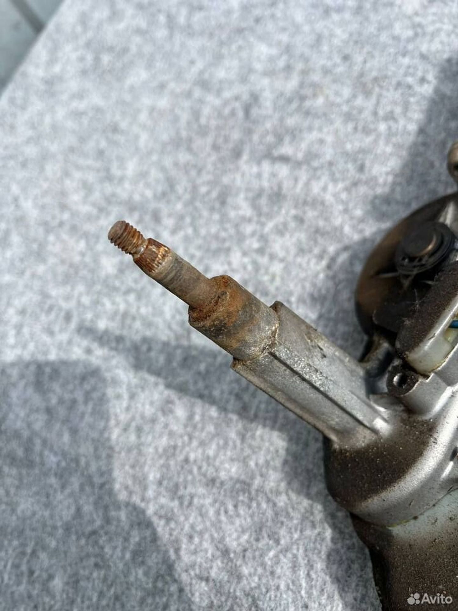 Задний моторчик дворников Mitsubishi Pajero 2, 2500 рублей, Семиозерка