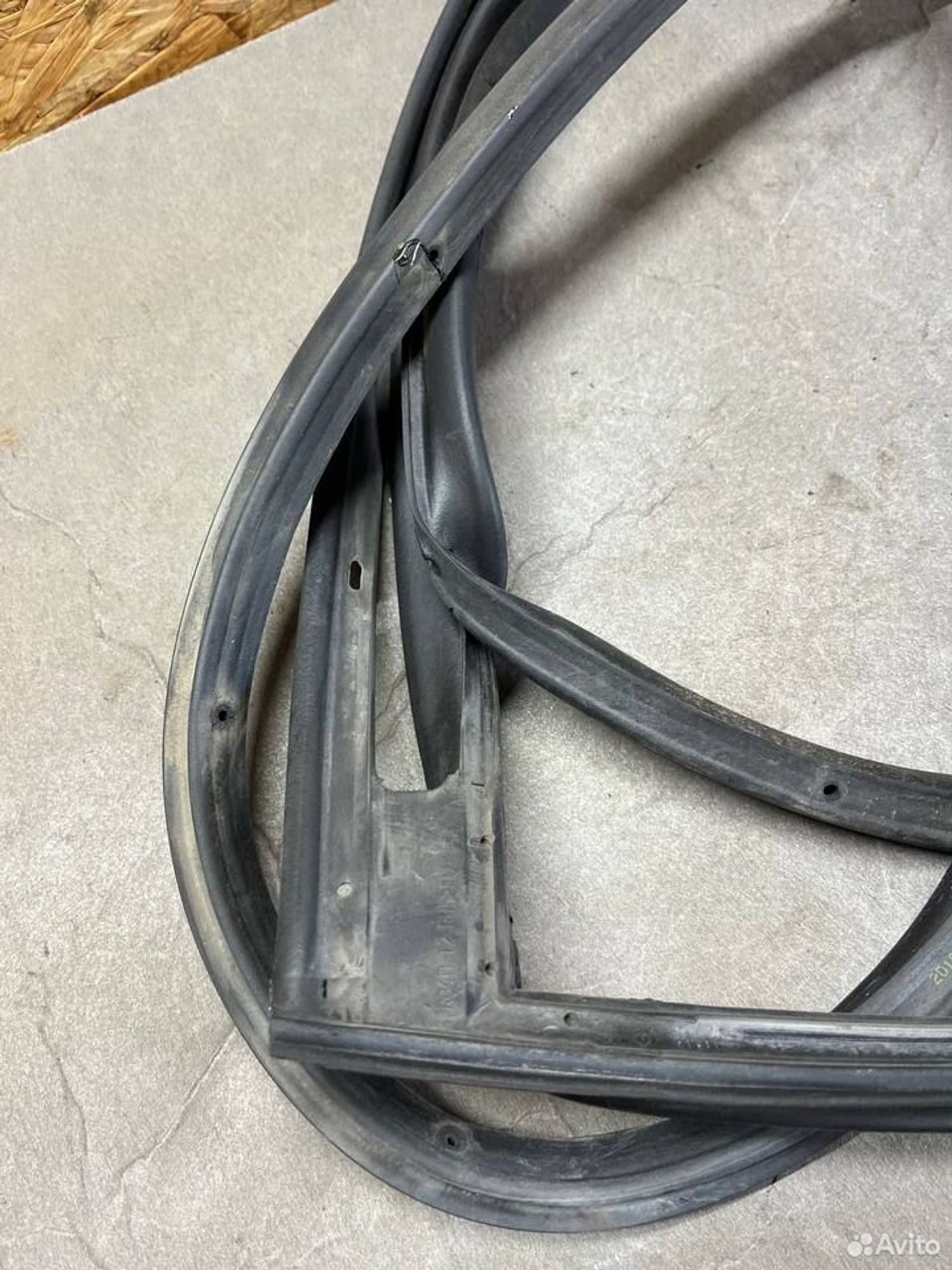 Задний правый уплотнитель двери Solaris 1, 1100 рублей, Семиозерка