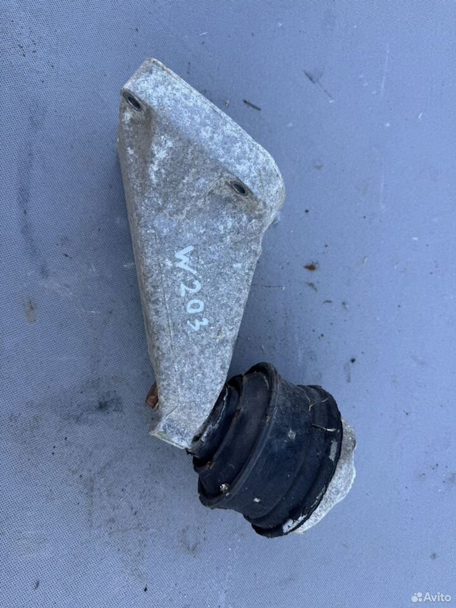 Крепление опоры двигателя Mercedes w203 cl203, 1500 рублей, Семиозерка