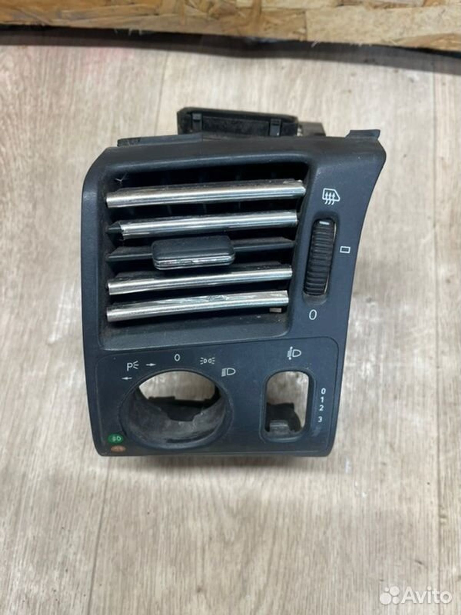 Дефлектор воздушный левый Mercedes E240 W210, 1000 рублей, Семиозерка