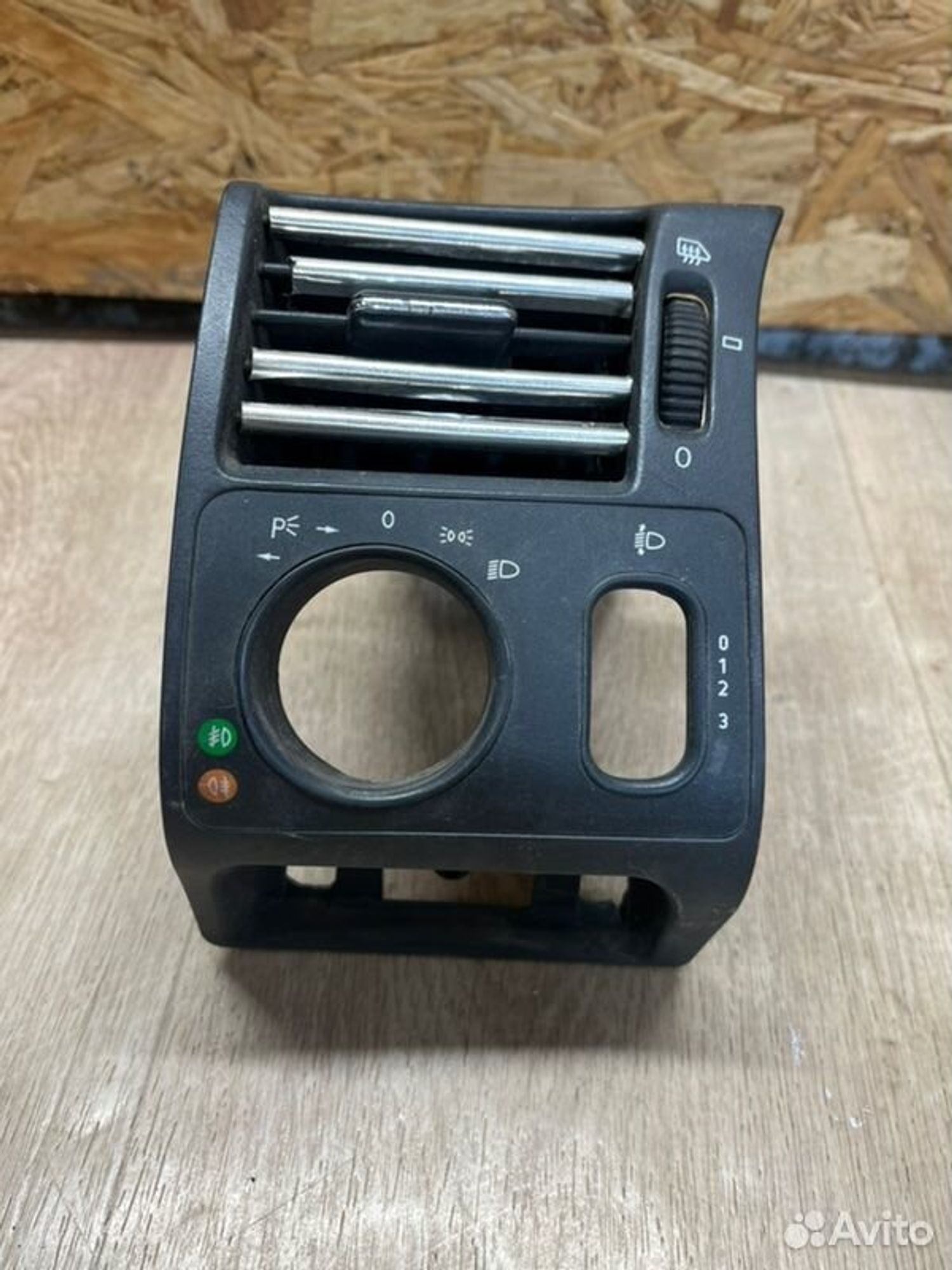 Дефлектор воздушный левый Mercedes E240 W210, 1000 рублей, Семиозерка