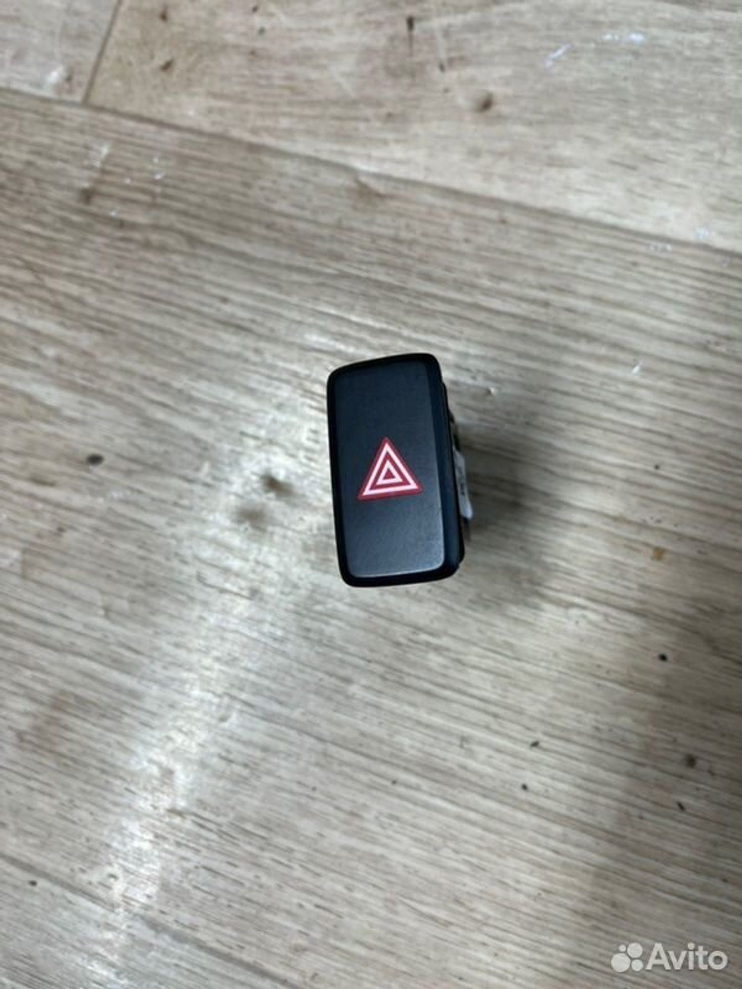 Кнопка аварийной сигнализации Kia Ceed JD G4FG, 800 рублей, Семиозерка