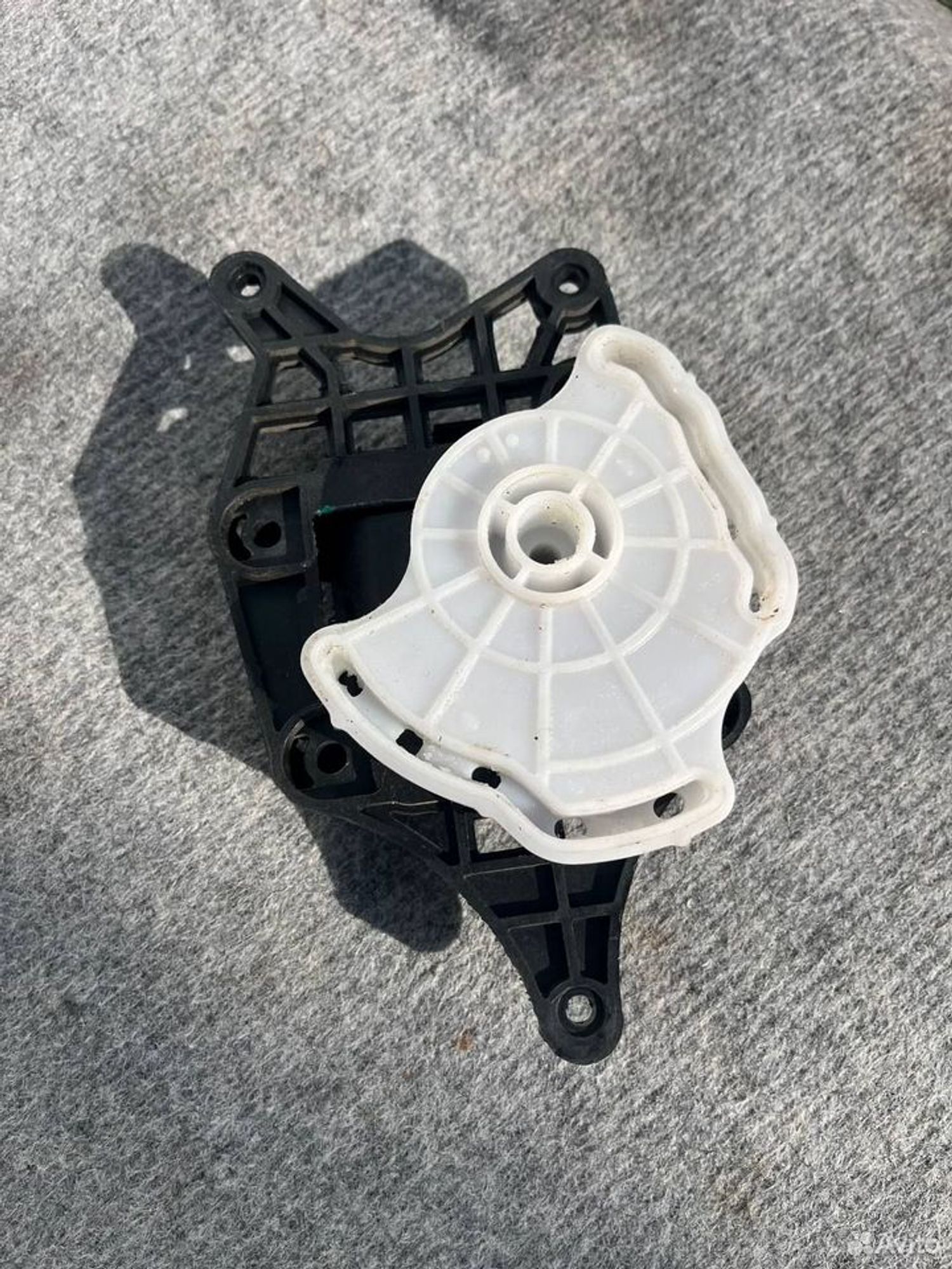 Сервопривод печки Solaris 1, 800 рублей, Семиозерка