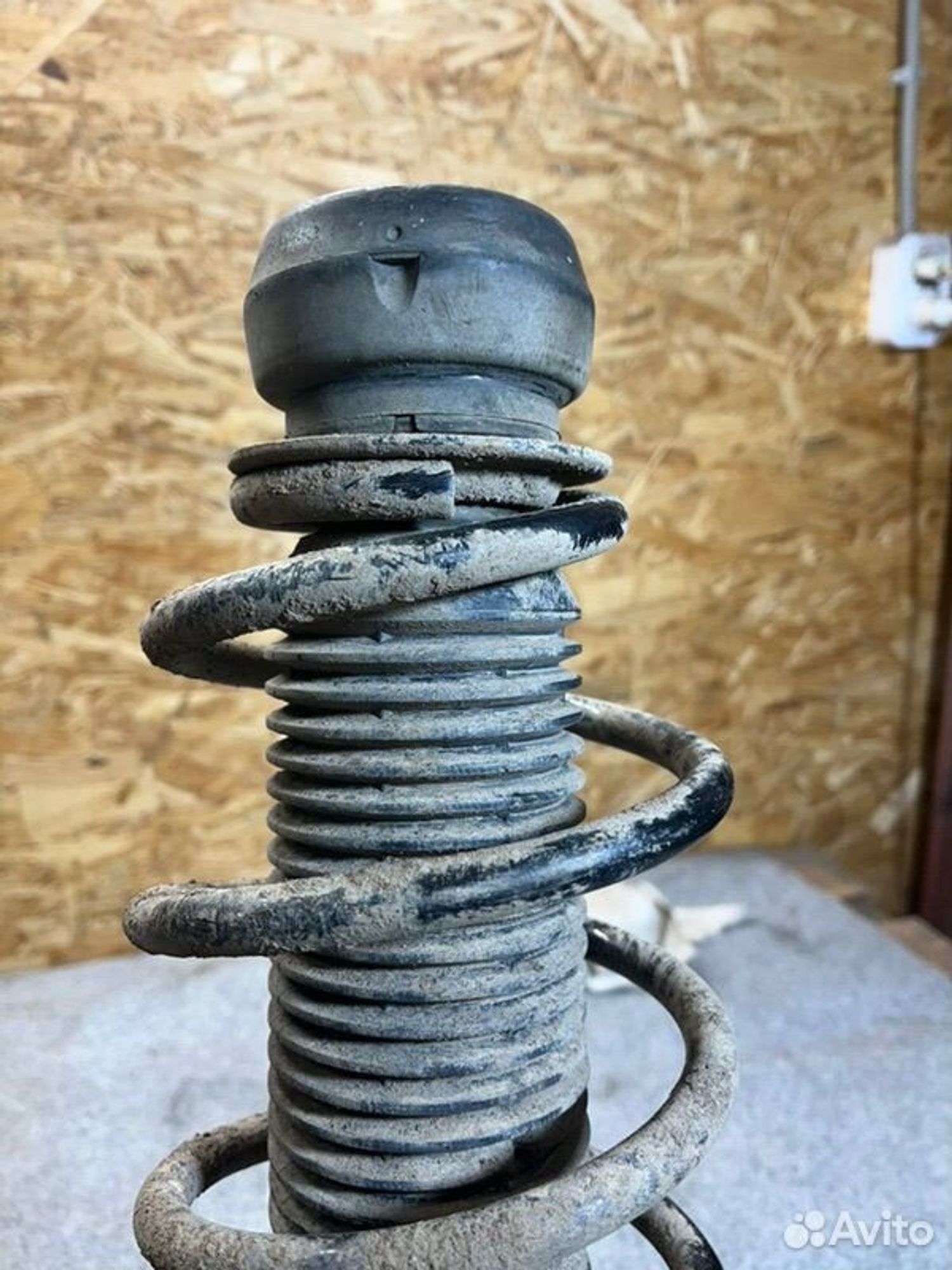 Стойка подвески передняя правая Volkswagen Polo, 4000 рублей, Семиозерка