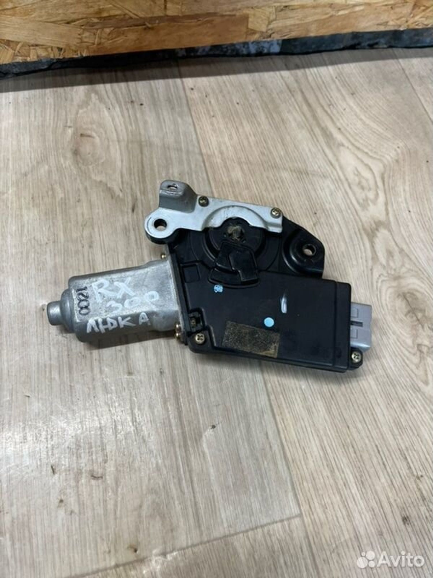 Мотор люка Lexus Rx300 MCU10 2000, 2000 рублей, Семиозерка