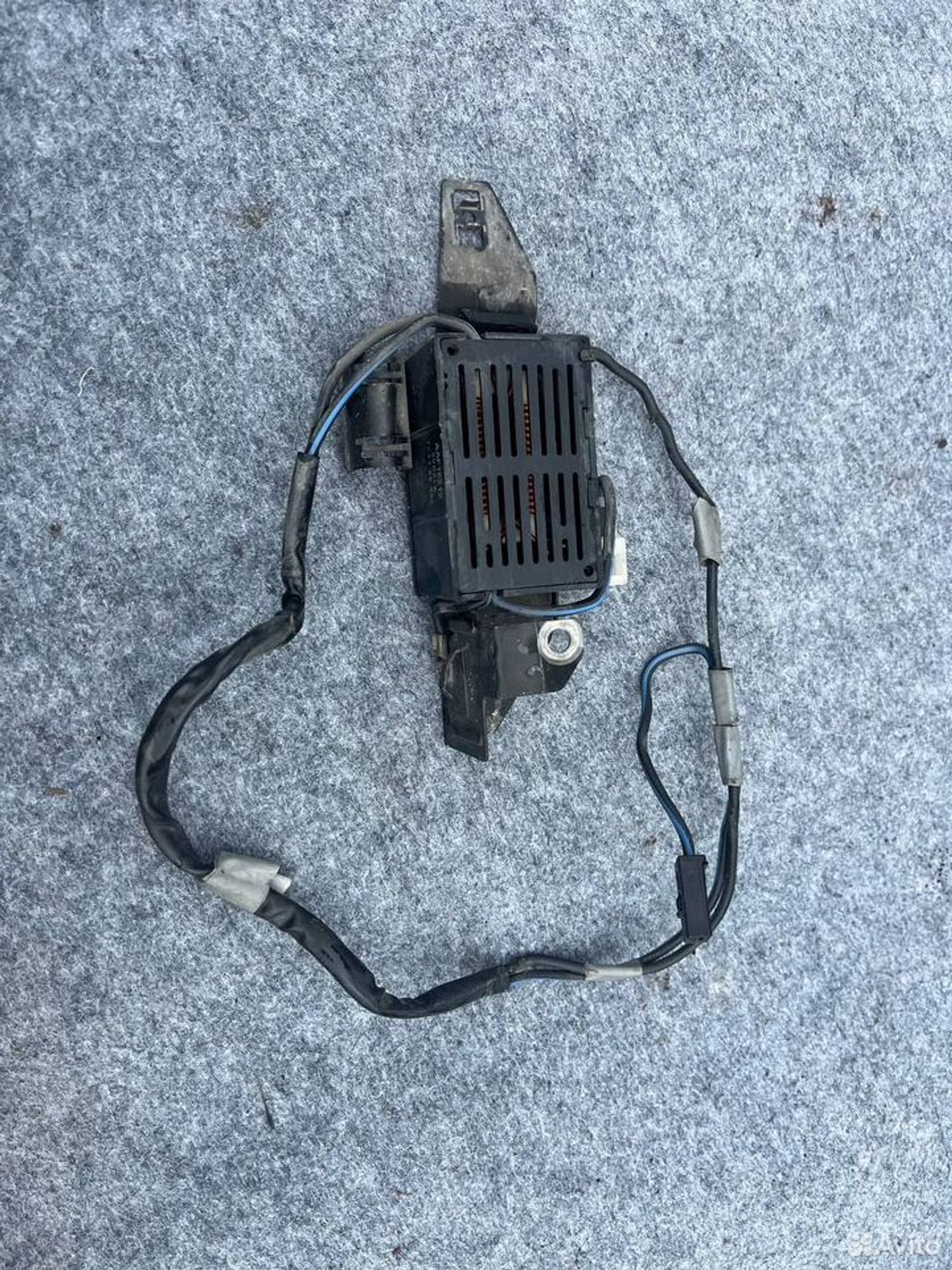 Блок фильтра радиопомех Mazda Milenia, 1000 рублей, Семиозерка