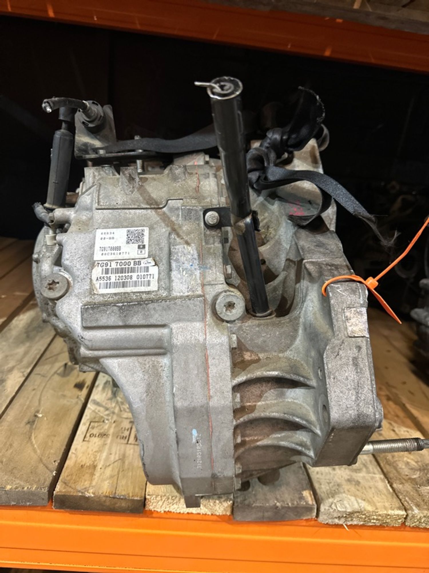 https://ycs.partsauto.market/partsauto-images/thmbs/2c560fc6fafcdc649c2288868b4896c3/55ffb5342b333288b2cd2b0633c4140c/50b619dca4d84e5ad145774f86d92d96.jpg