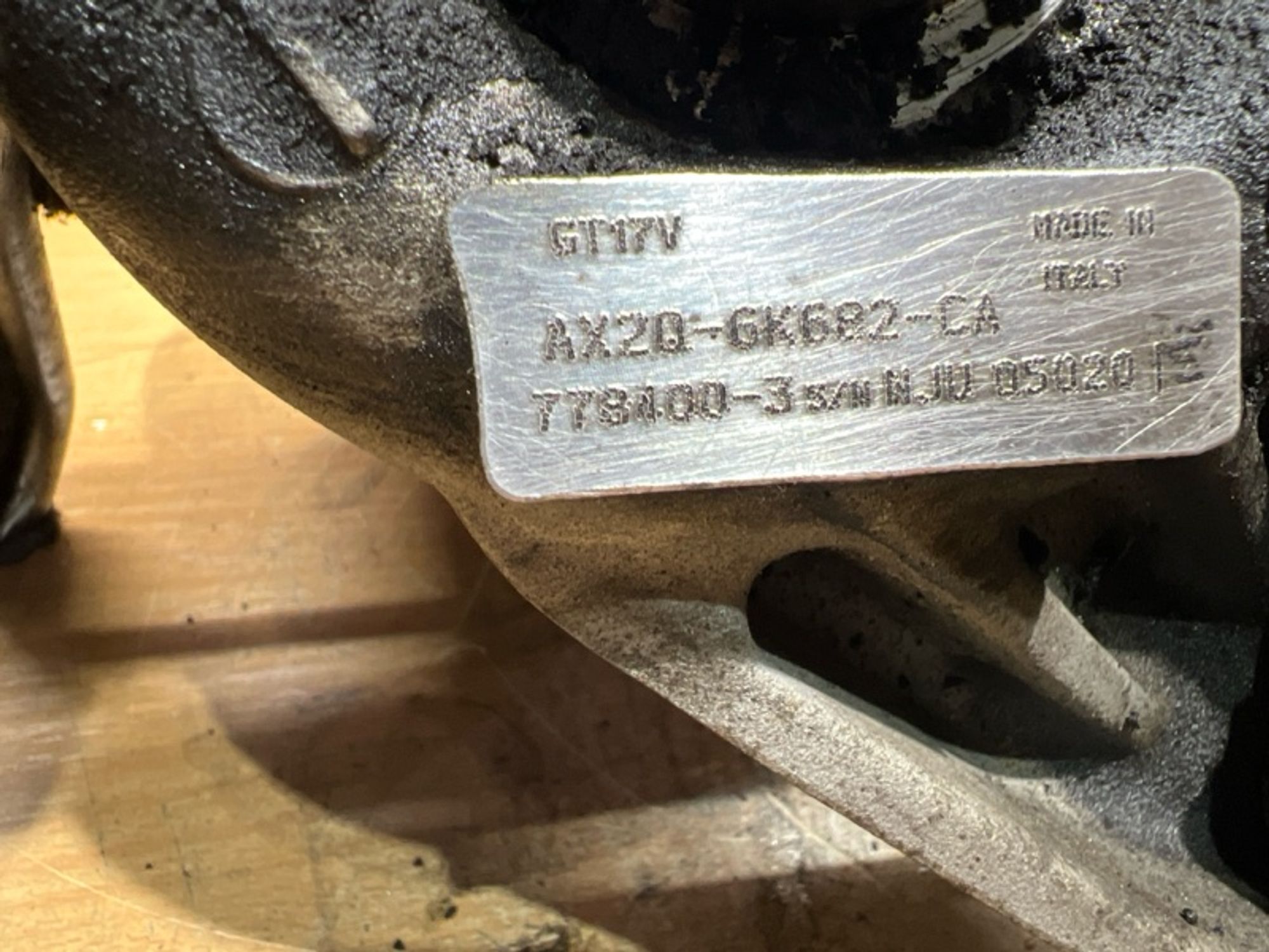 https://ycs.partsauto.market/partsauto-images/thmbs/2c560fc6fafcdc649c2288868b4896c3/79cbaf6f61fe59e65d36a4b7775524a6/0067141cb0cca7c423b3acc8c3c53cc3.jpg
