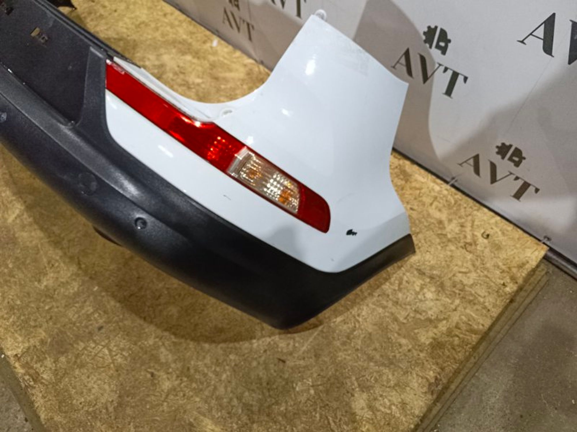 https://ycs.partsauto.market/partsauto-images/thmbs/2c560fc6fafcdc649c2288868b4896c3/a080805f19508b7202d8c79dea6258c6/81615bf484a05252b662813112bd7f8e.jpg