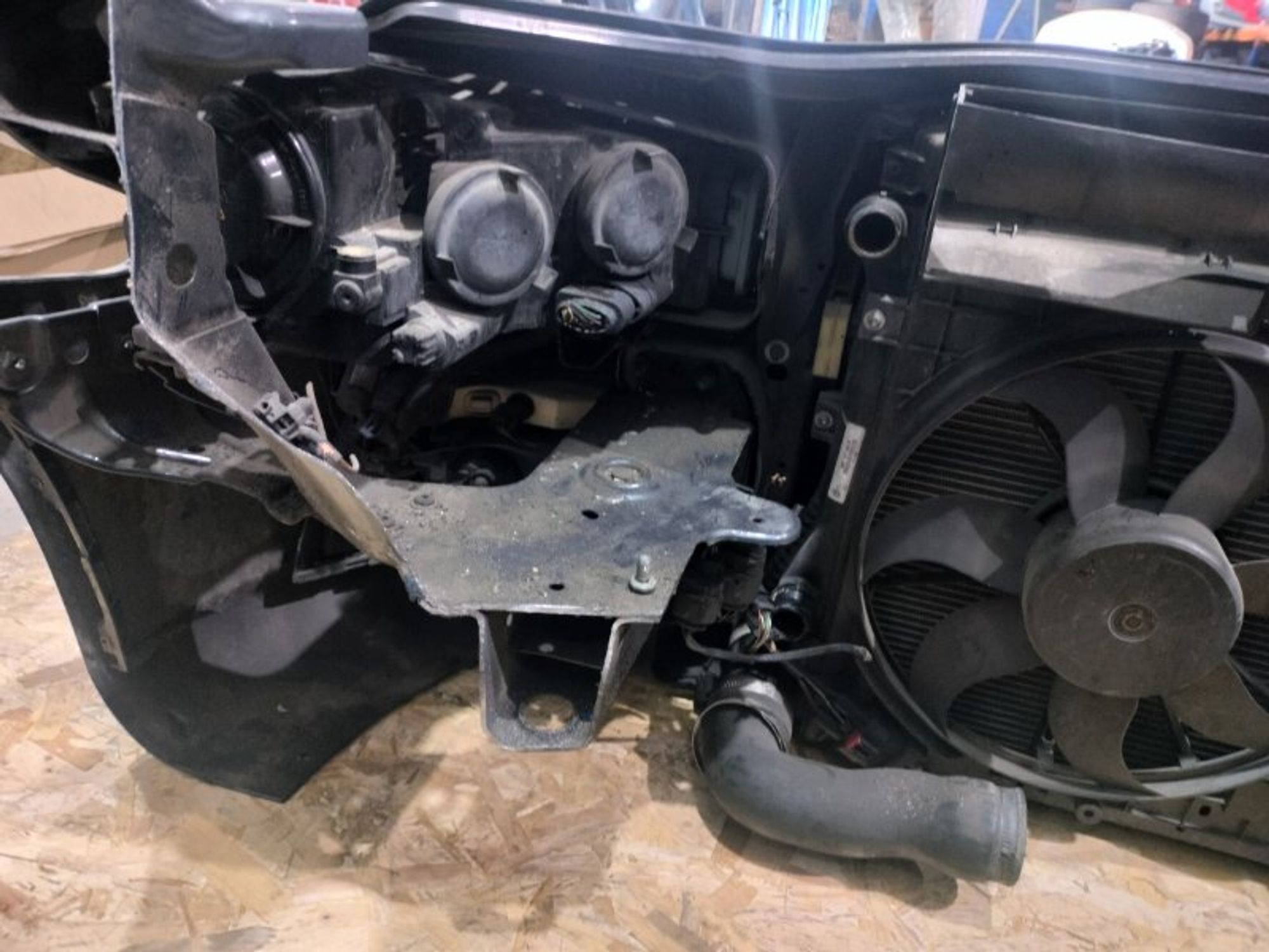 https://ycs.partsauto.market/partsauto-images/thmbs/2c560fc6fafcdc649c2288868b4896c3/a1f6d913269c34db2d169d4b7a7c05c4/bd6568355831e54c5258c3f3a96ce174.jpg