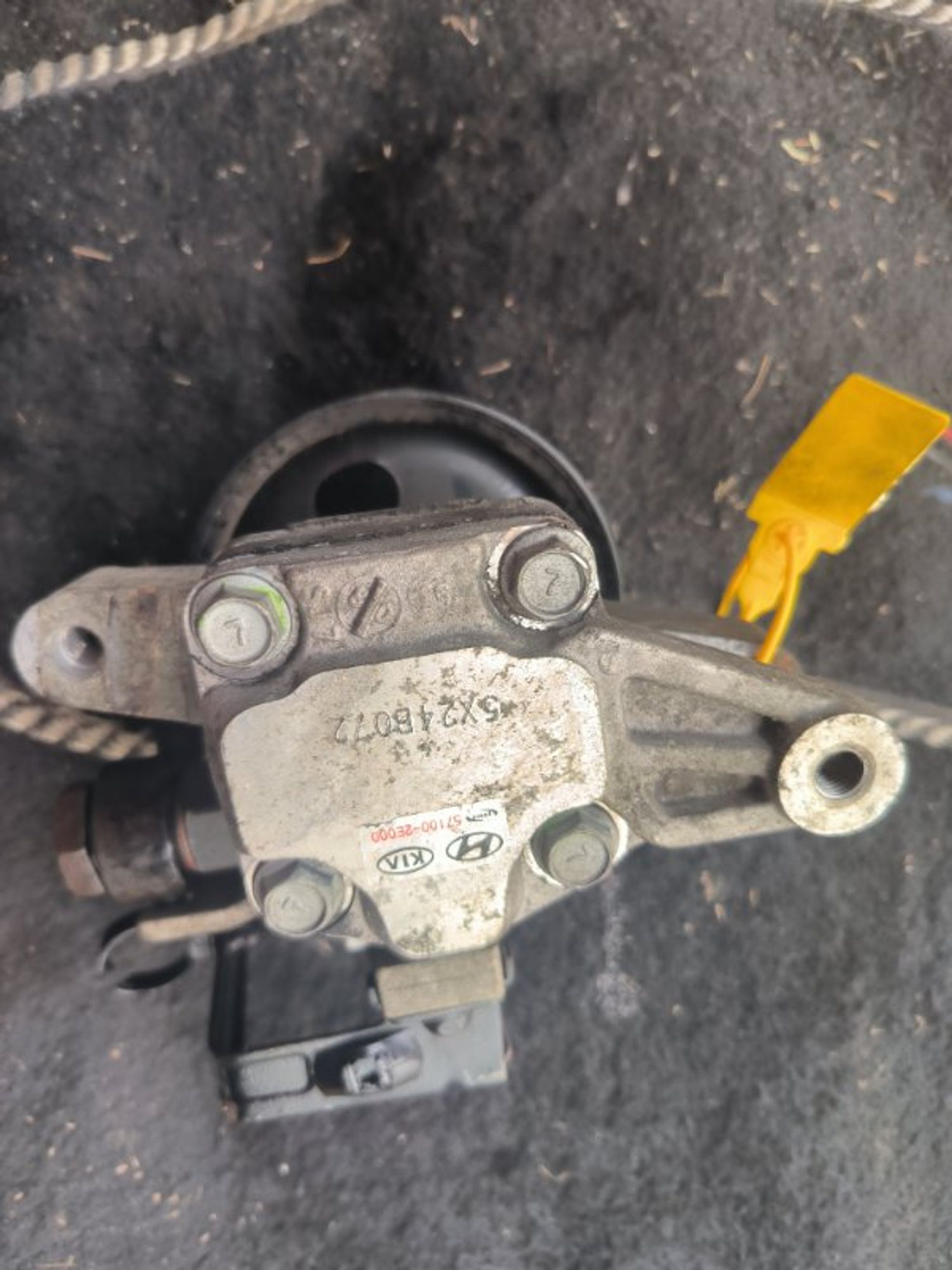 https://ycs.partsauto.market/partsauto-images/thmbs/2c560fc6fafcdc649c2288868b4896c3/c39cc0ff025f9872ad25408a04d15279/7a8d3dda11b85b14a41163f1324e5a80.jpg