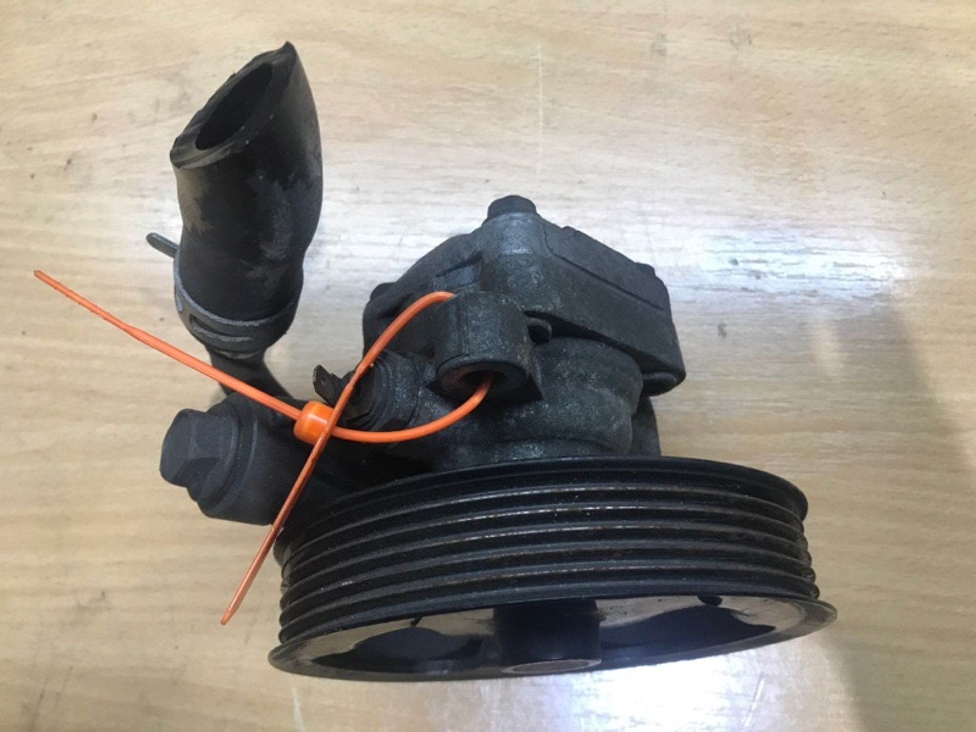 https://ycs.partsauto.market/partsauto-images/thmbs/2c560fc6fafcdc649c2288868b4896c3/c6b439e6b845afd6fd689fbd2d915229/e5eadb3fa3a2d3980476ffc2a82a5bfe.jpg