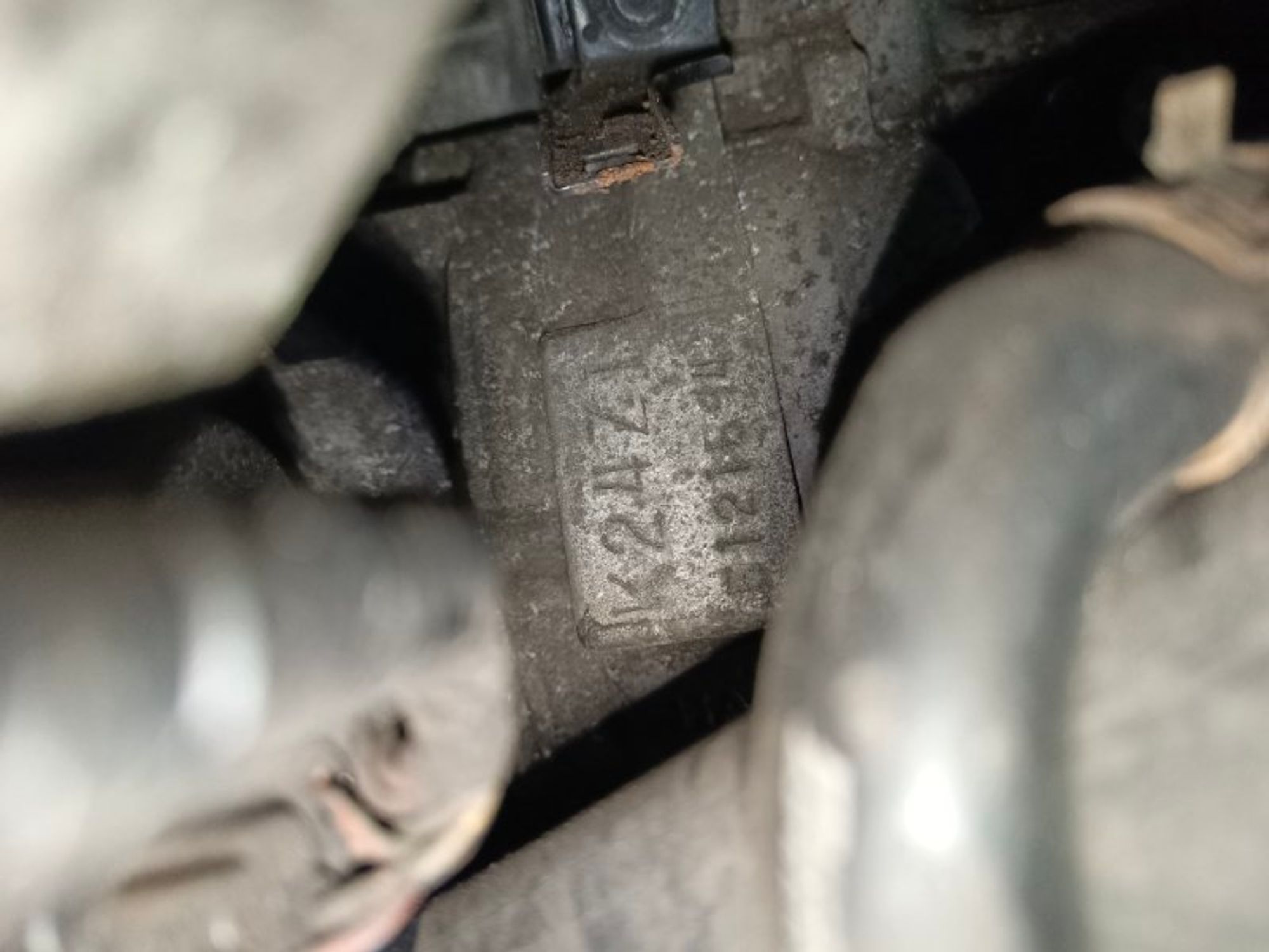 https://ycs.partsauto.market/partsauto-images/thmbs/2c560fc6fafcdc649c2288868b4896c3/c86ecbf6362544114e7b49d0eeeac542/45df1c5b237f7332ae82c251c5b37a4f.jpg