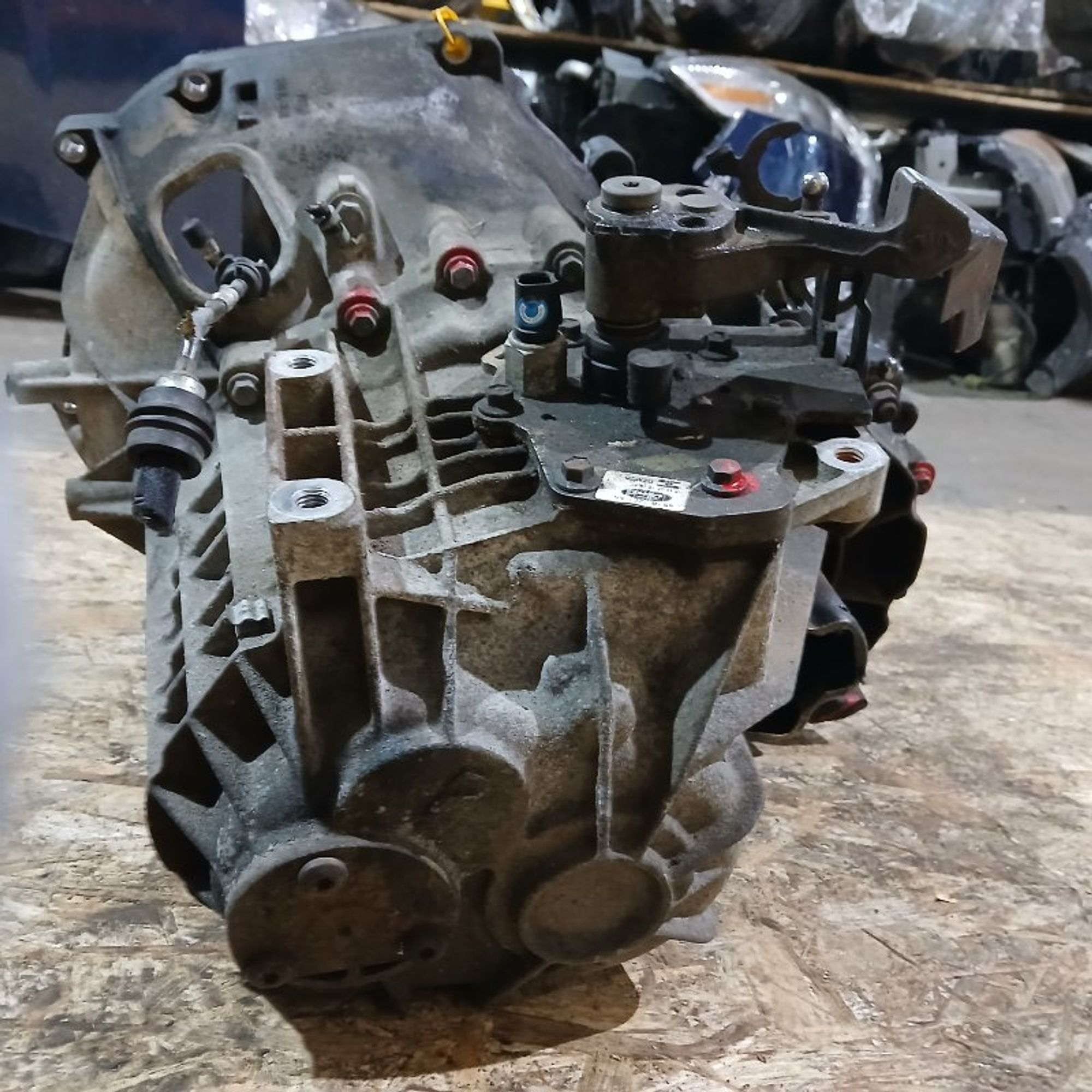 https://ycs.partsauto.market/partsauto-images/thmbs/2c560fc6fafcdc649c2288868b4896c3/d31dc1c7887db132cc38db25c8291f1a/bff3bc7d6c28766ebd3928f11f972730.jpg