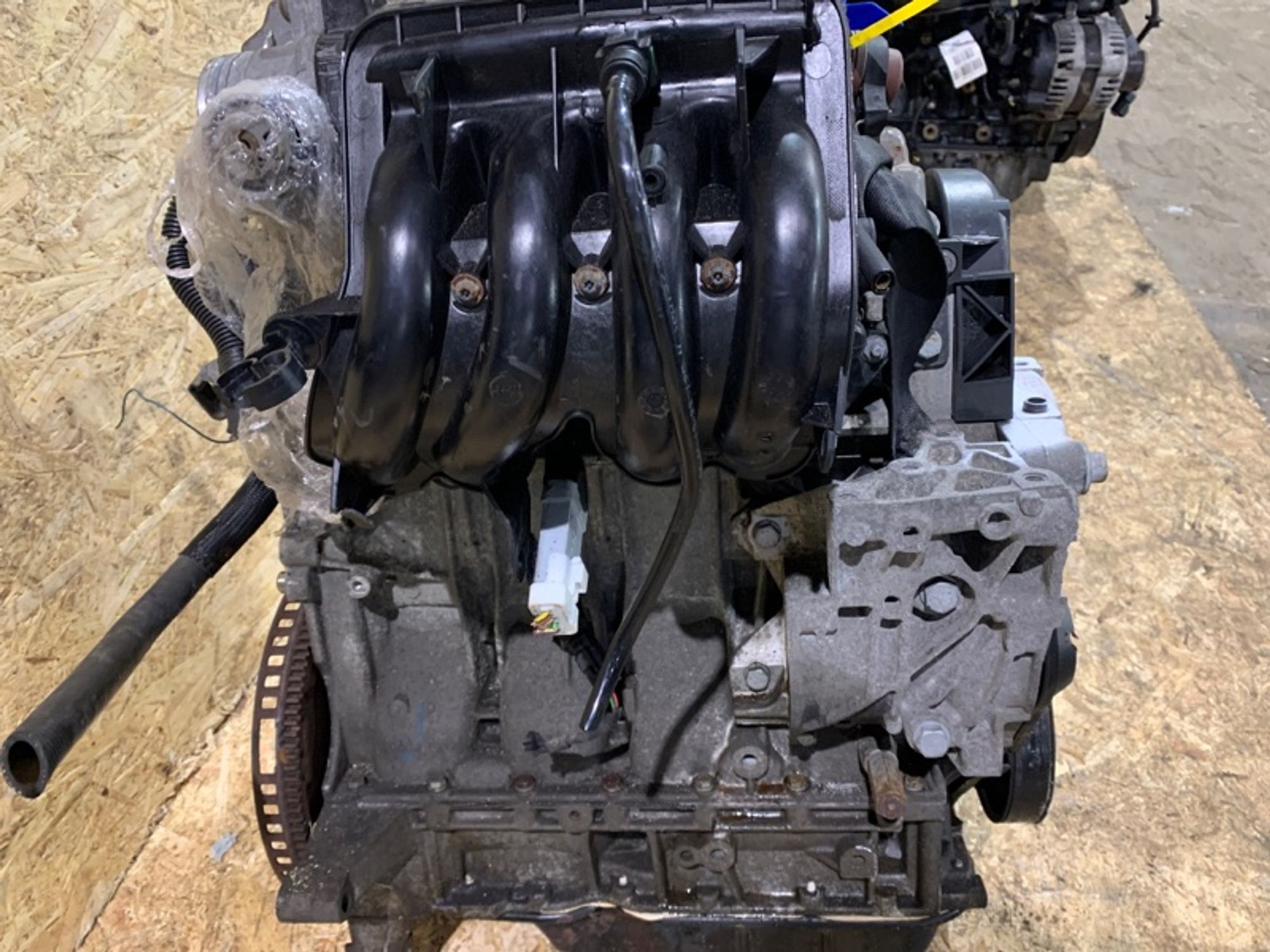 https://ycs.partsauto.market/partsauto-images/thmbs/2c560fc6fafcdc649c2288868b4896c3/dd27f8aec6e89eb3c8c8ca22fdb5384d/37ebec3c4842bb99dac00de7cb4ba371.jpg