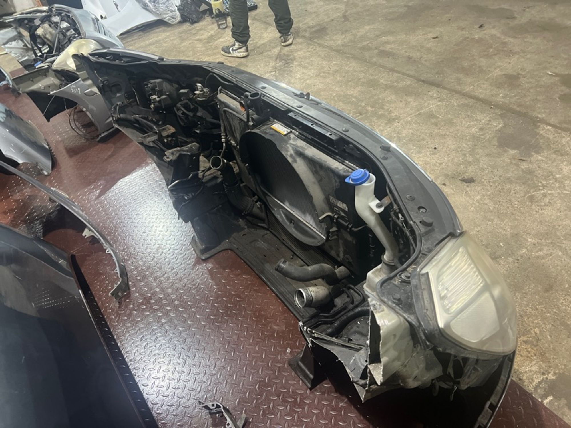 https://ycs.partsauto.market/partsauto-images/thmbs/2c560fc6fafcdc649c2288868b4896c3/e5f7e4fc0df54252ec78ec0d826eff0a/34e3e189567e8ae90e693e24ca3fa2f4.jpg
