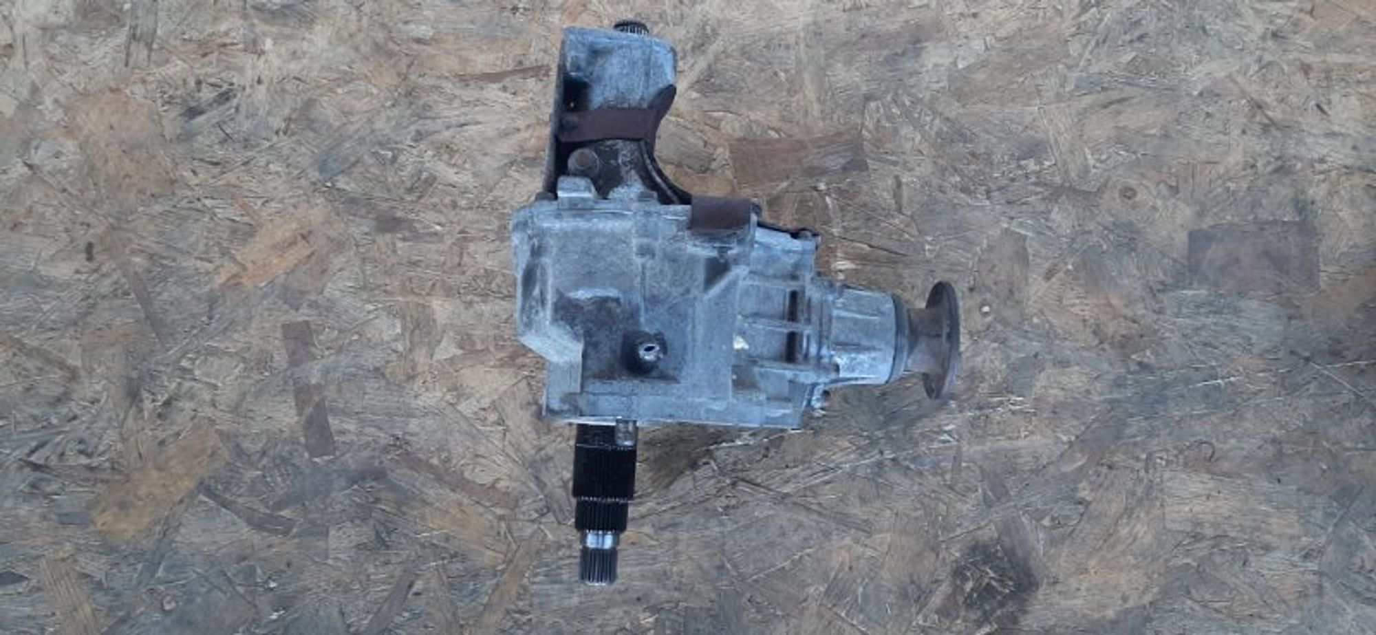 https://ycs.partsauto.market/partsauto-images/thmbs/2c560fc6fafcdc649c2288868b4896c3/f354a872a4ef6911b176368cd4bbad10/8a106313fade0b587bb64b9d422bc844.jpg