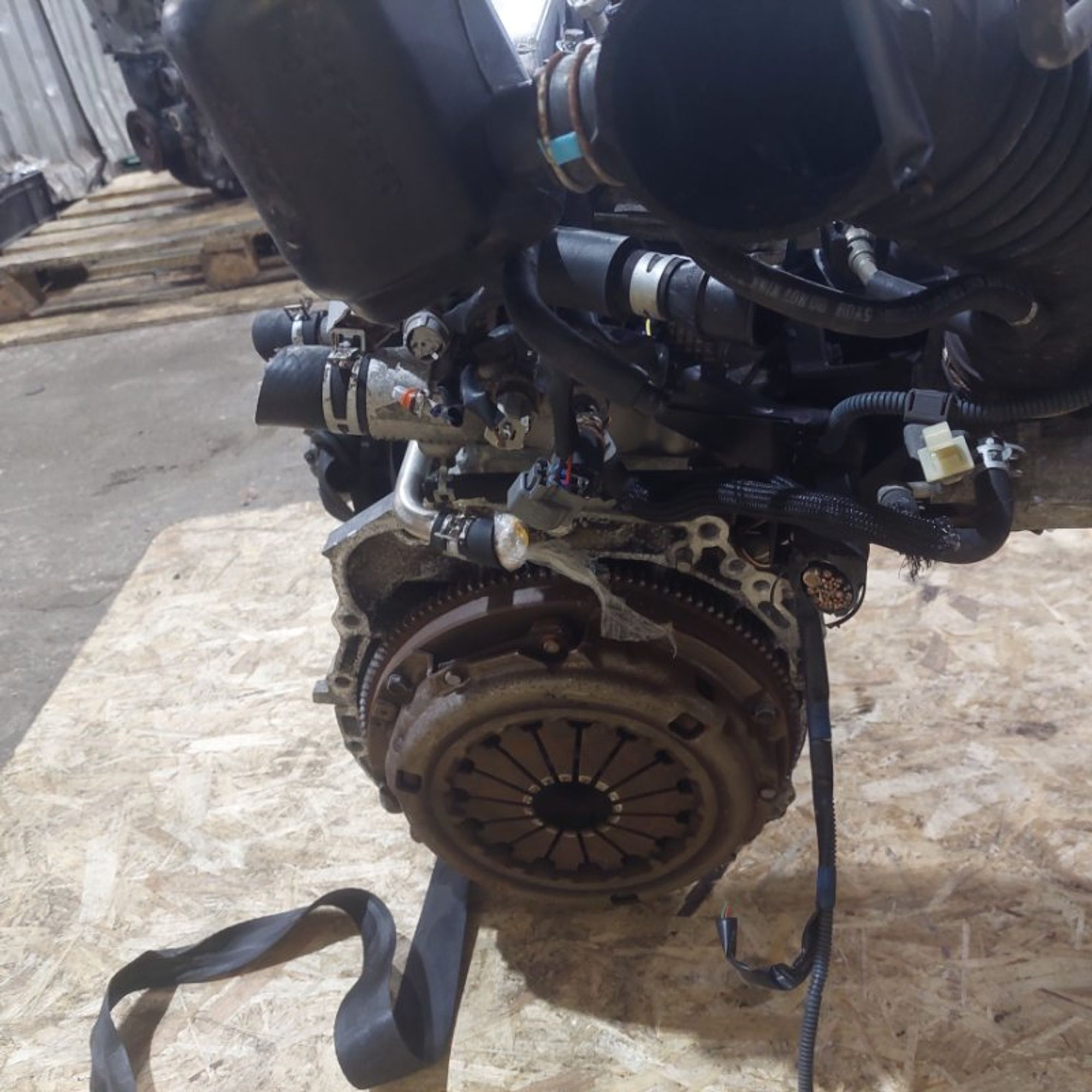 https://ycs.partsauto.market/partsauto-images/thmbs/2c560fc6fafcdc649c2288868b4896c3/fa79c184ddfc3164635ae710e37f04ec/0b723df7801176e4c5cfe36a464bef6d.jpg