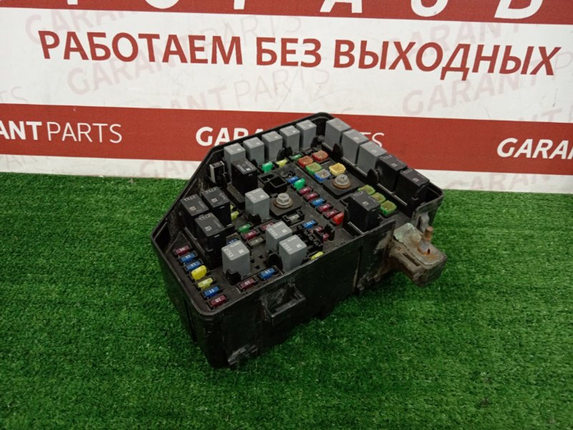 https://ycs.partsauto.market/partsauto-images/thmbs/2e78b09f363d1c50d848defce510993a/366996cdf15b88789f3981616d9c55e4/04854d89483ecac094e7dd67f5e1cef9.jpg