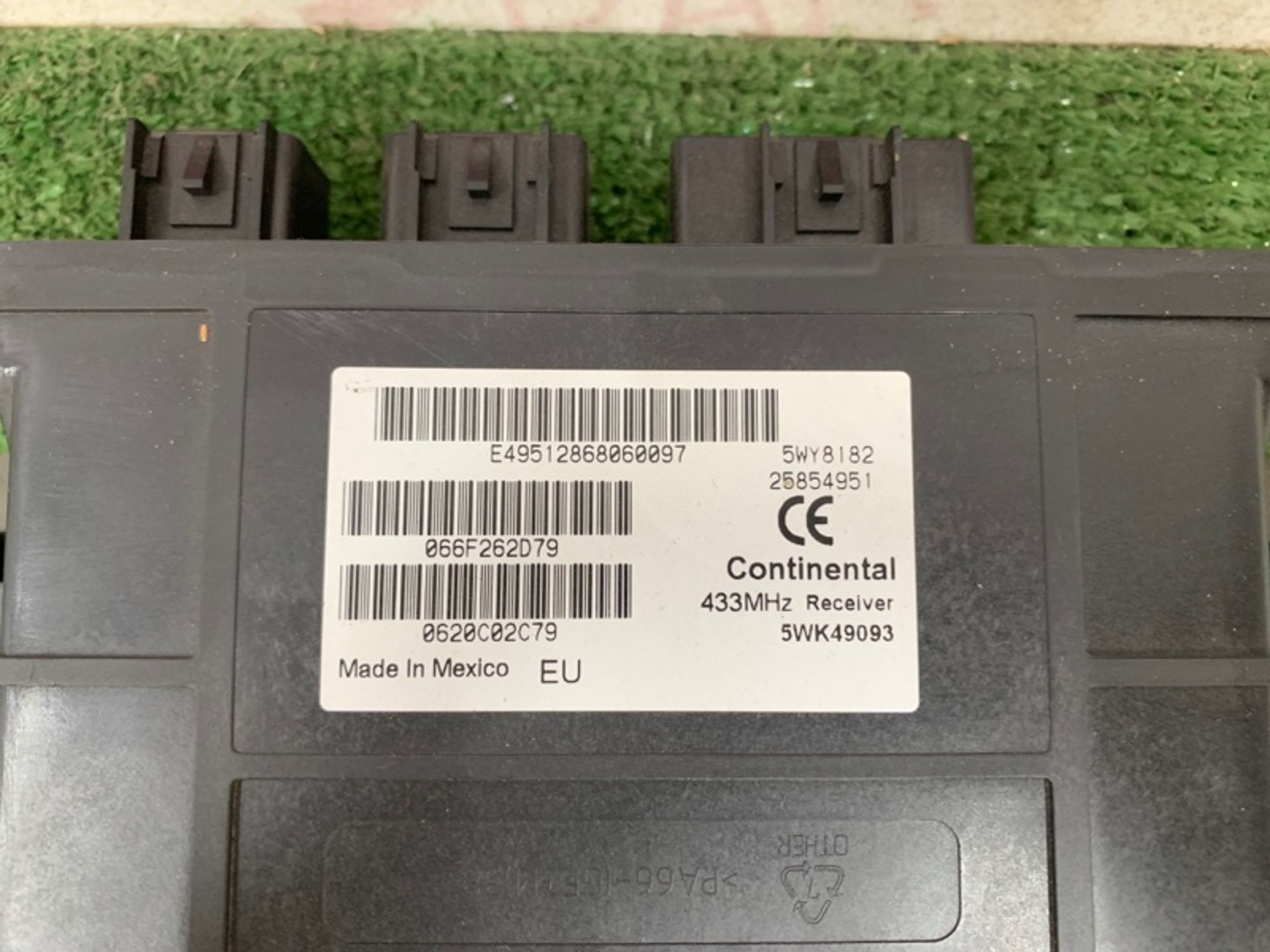https://ycs.partsauto.market/partsauto-images/thmbs/2e78b09f363d1c50d848defce510993a/a9dc0d32201d2acb38a14043a01a8bfd/a1403745790e5434ca498b20d961d903.jpg