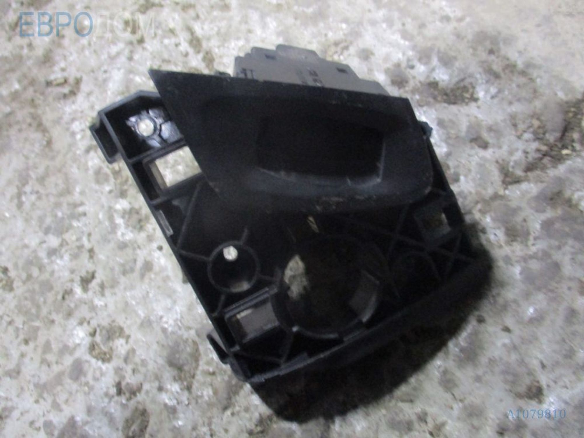 https://ycs.partsauto.market/partsauto-images/thmbs/3237d7da8dc2136f56140620af6d0874/01ce1754c4acdfc6233765ad2049189f/6d45ac5fb5ec15785d1e8a2e22002994.jpg