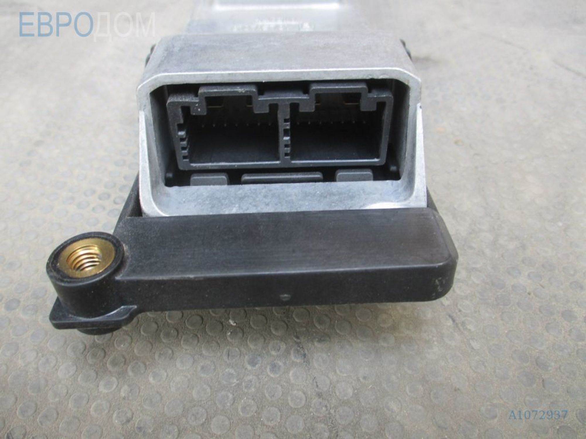https://ycs.partsauto.market/partsauto-images/thmbs/3237d7da8dc2136f56140620af6d0874/04a90422cdefaa7149edc5d859bfb340/7321df8e152062e840ae9ead8191df29.jpg