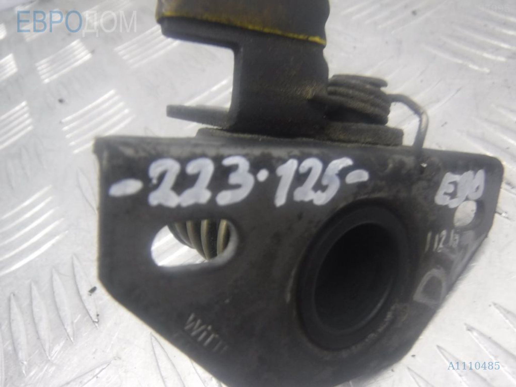 https://ycs.partsauto.market/partsauto-images/thmbs/3237d7da8dc2136f56140620af6d0874/0ac73ad86fa49910639b8b4354652a95/de672f195f078cd5d6049f169bcdfa78.jpg