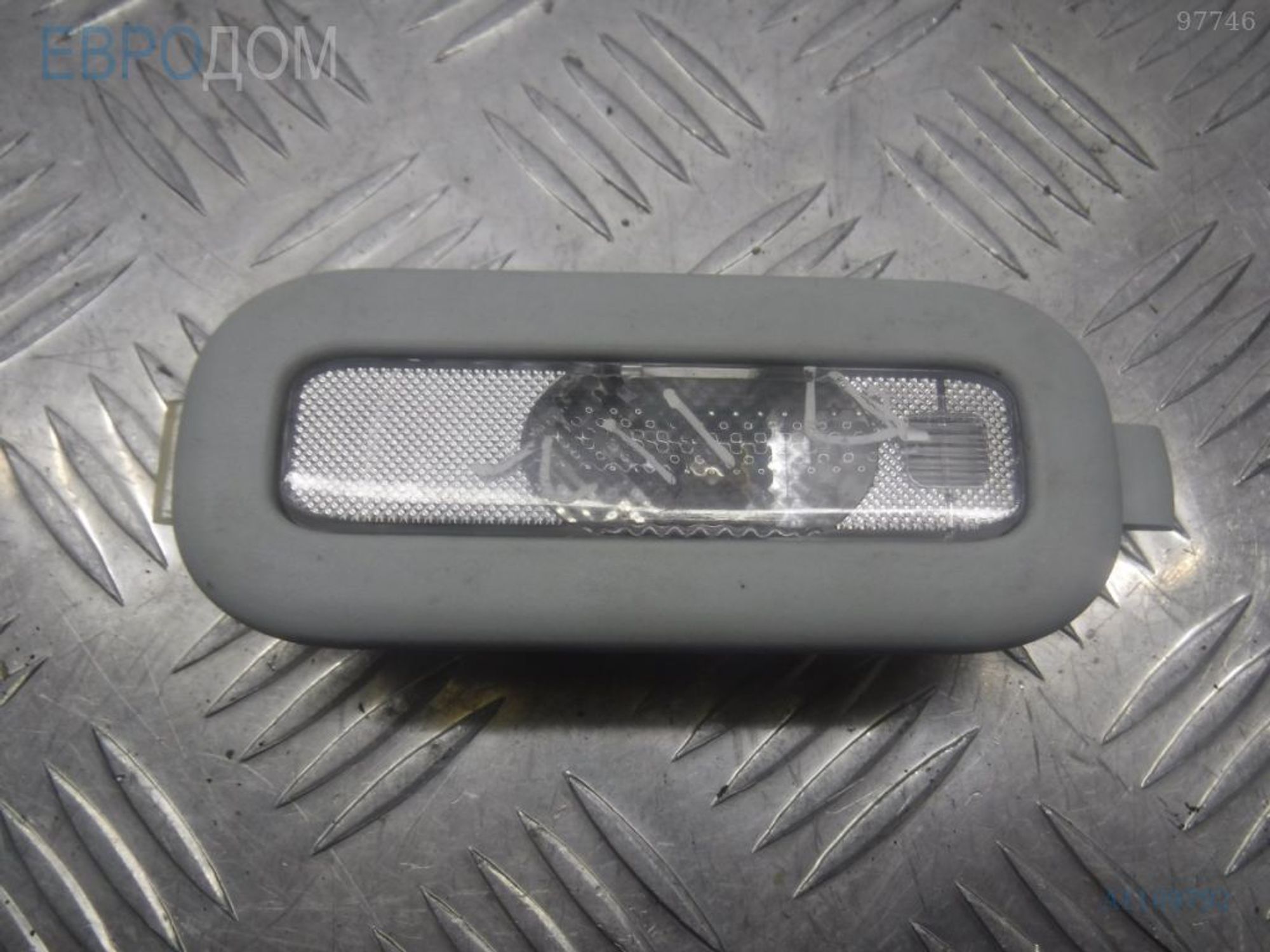 https://ycs.partsauto.market/partsauto-images/thmbs/3237d7da8dc2136f56140620af6d0874/14c7da36665fd77892a749a688d48692/7b94d4d16402c5cd9fcdbf875725f44a.jpg