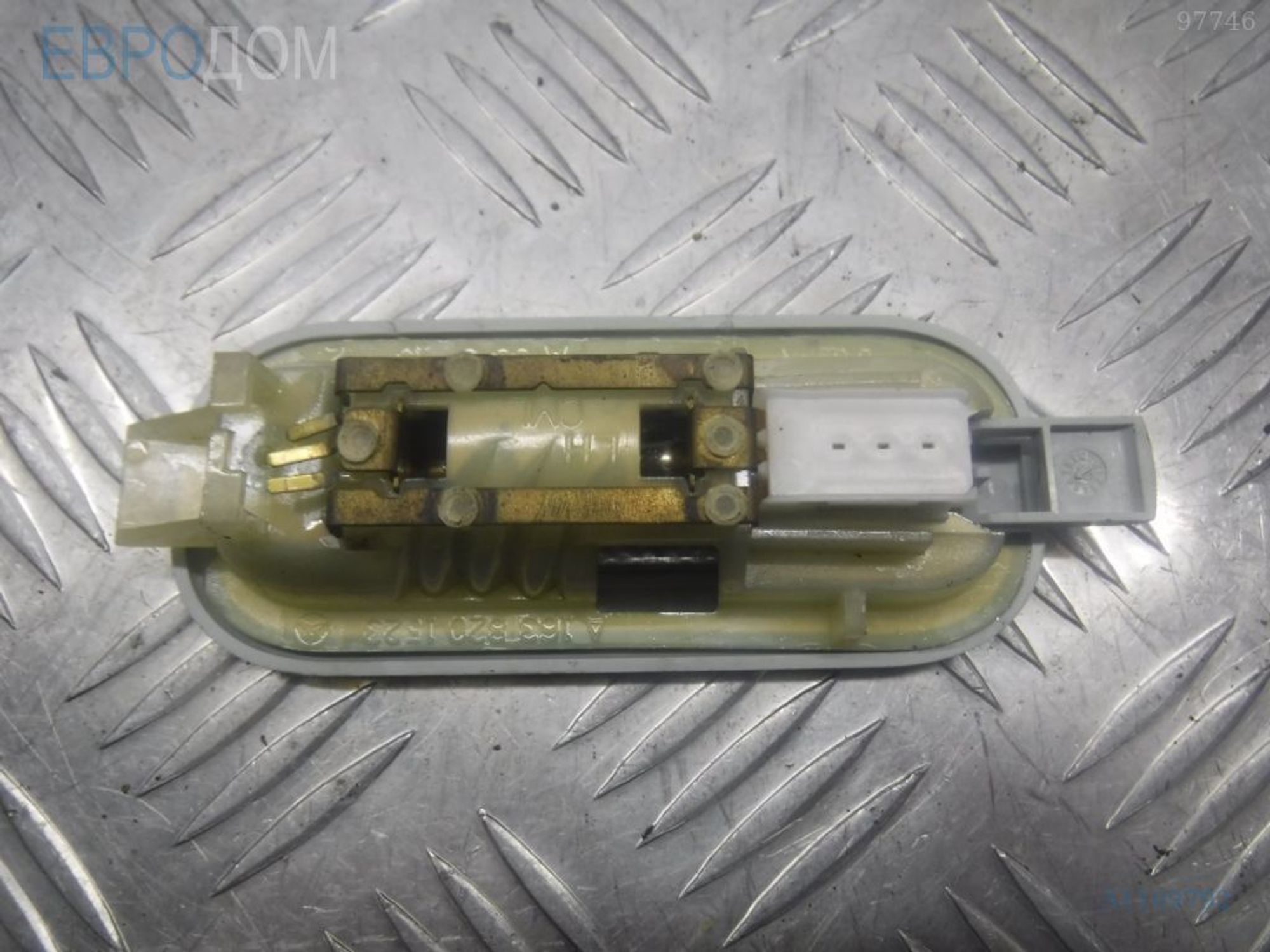 https://ycs.partsauto.market/partsauto-images/thmbs/3237d7da8dc2136f56140620af6d0874/14c7da36665fd77892a749a688d48692/e56320830aa46b468310c8899fd6b950.jpg