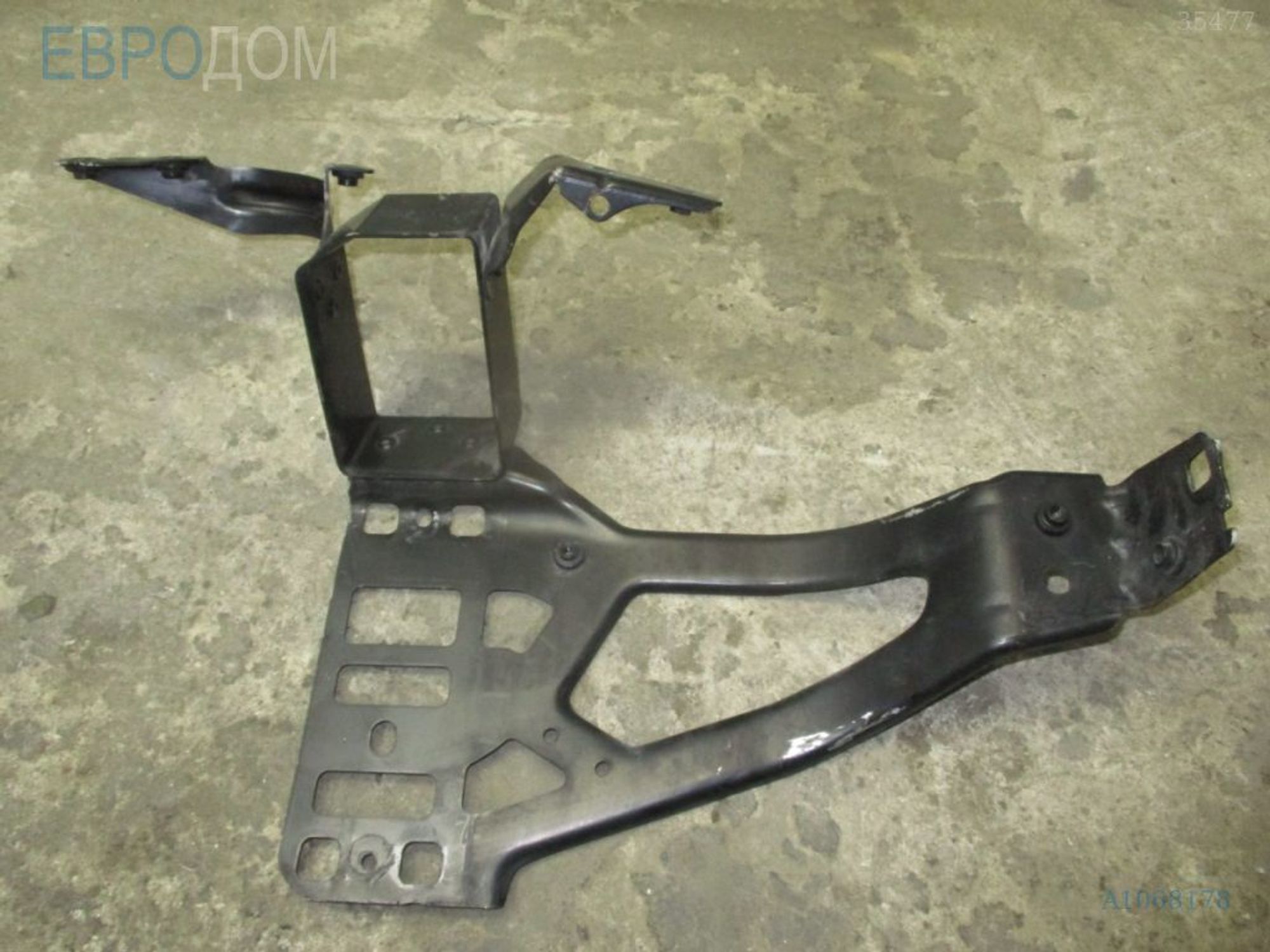 https://ycs.partsauto.market/partsauto-images/thmbs/3237d7da8dc2136f56140620af6d0874/193b040c18debbeb28587935866aabca/761bbe00c64e7028a84dff6b21ed0978.jpg