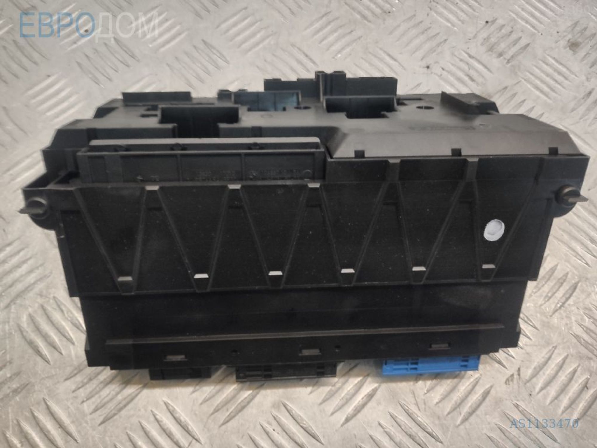 https://ycs.partsauto.market/partsauto-images/thmbs/3237d7da8dc2136f56140620af6d0874/233416b7744018decf78fbf43755951e/b8840531c612e5302baa17bfc020e6b4.jpg