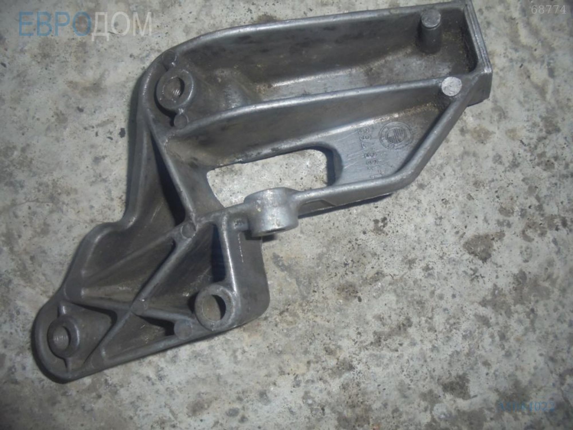 https://ycs.partsauto.market/partsauto-images/thmbs/3237d7da8dc2136f56140620af6d0874/382613141b9d93d4f40c0da5b71a6155/51fae072beef8d163d55dfe963c3470f.jpg