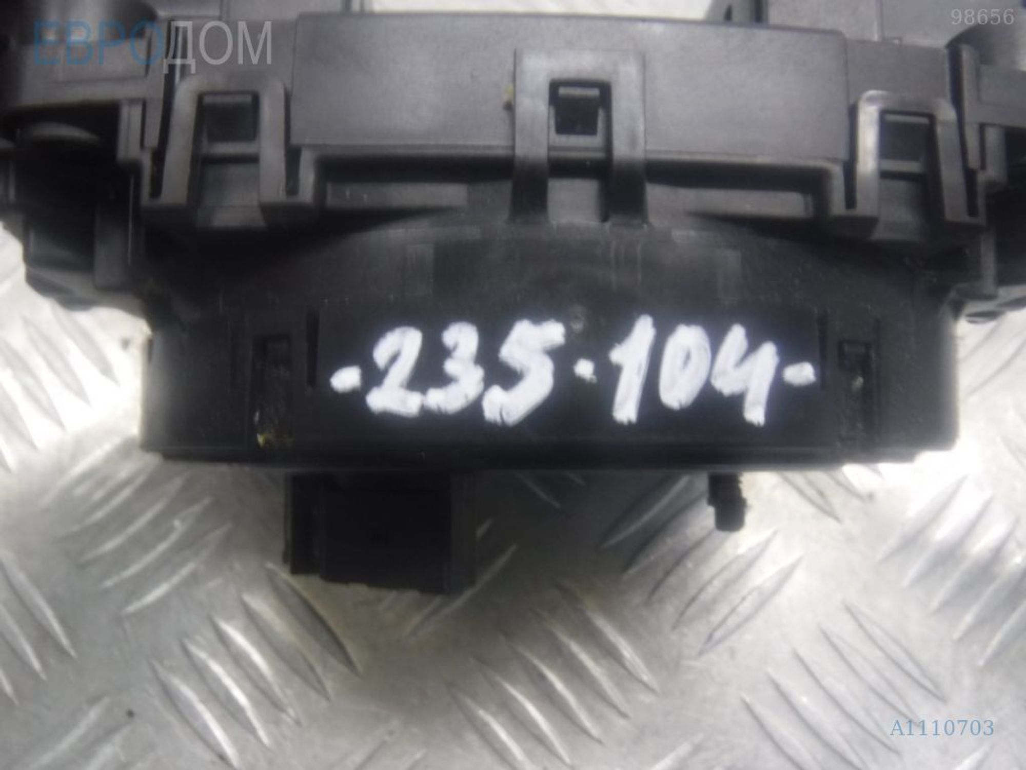 https://ycs.partsauto.market/partsauto-images/thmbs/3237d7da8dc2136f56140620af6d0874/3c7aafacedad4ac63a099fadd149ca43/307b5320edbace08bcd50c57b8742ea8.jpg