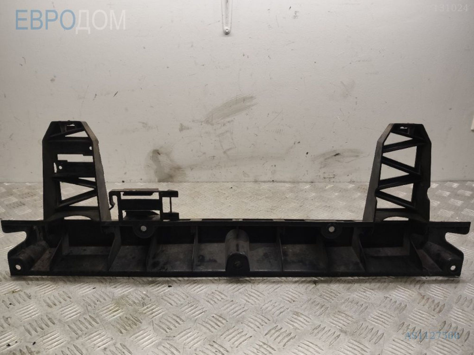 https://ycs.partsauto.market/partsauto-images/thmbs/3237d7da8dc2136f56140620af6d0874/6211e5a1f2ca04b606ddd5f225bf8624/d4972a472badfa28004a7f73acbdc8fc.jpg