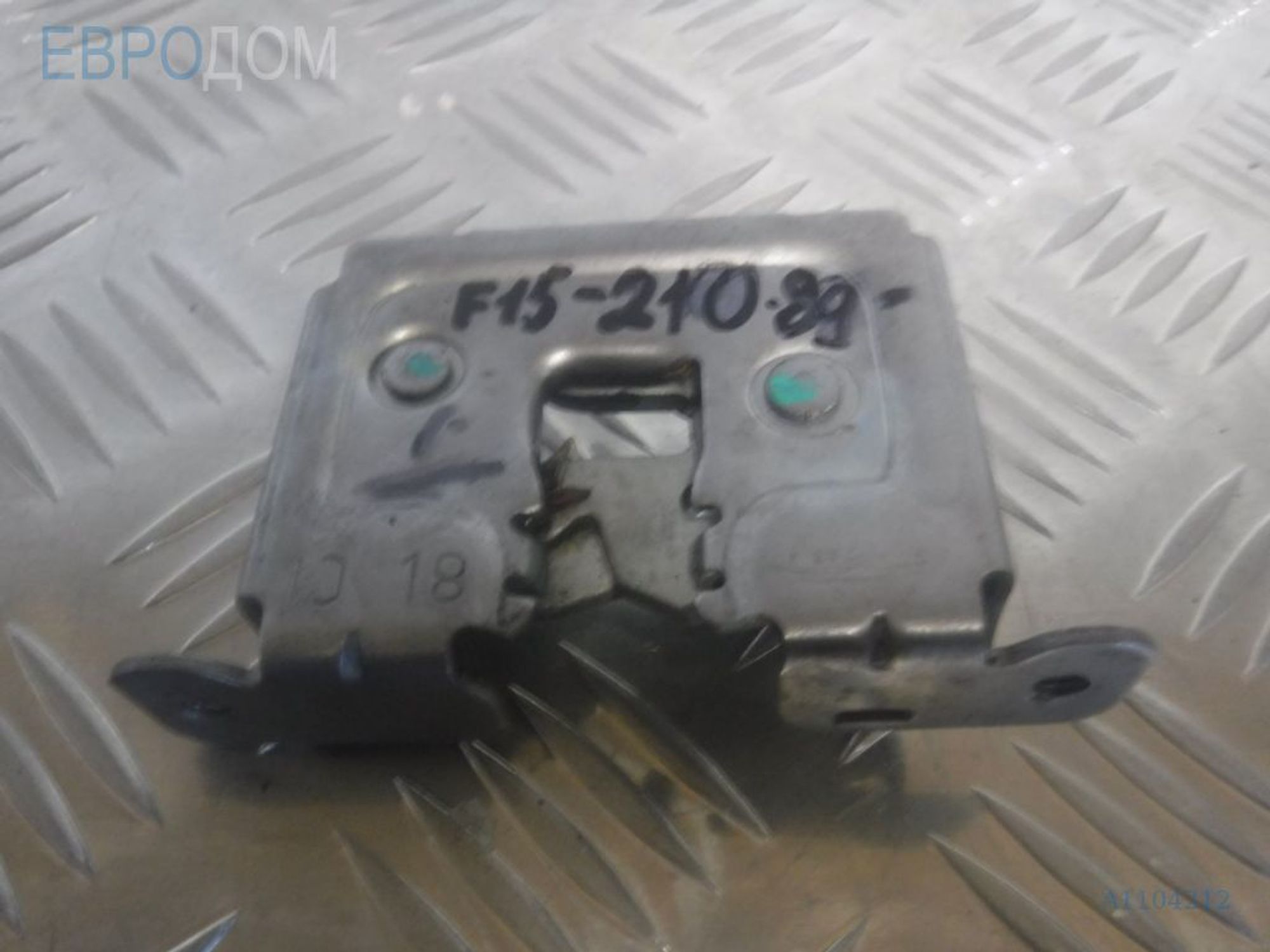 https://ycs.partsauto.market/partsauto-images/thmbs/3237d7da8dc2136f56140620af6d0874/68223ac7b4cafdd710f5efa08beded5f/5ae7648b5188018f5f5d057d6a16b026.jpg