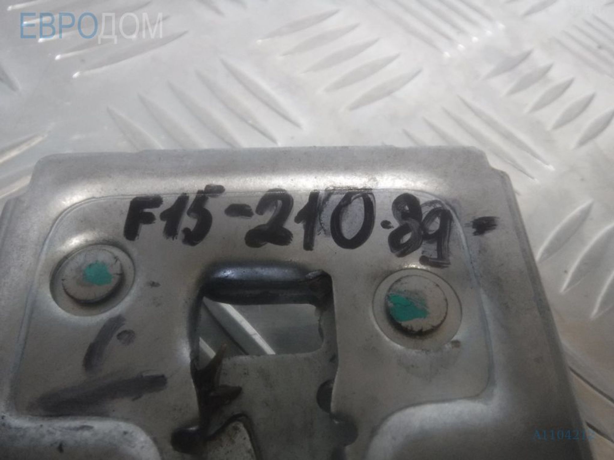 https://ycs.partsauto.market/partsauto-images/thmbs/3237d7da8dc2136f56140620af6d0874/68223ac7b4cafdd710f5efa08beded5f/f2519b8f26451f5ee828bbd76bb2f6d3.jpg